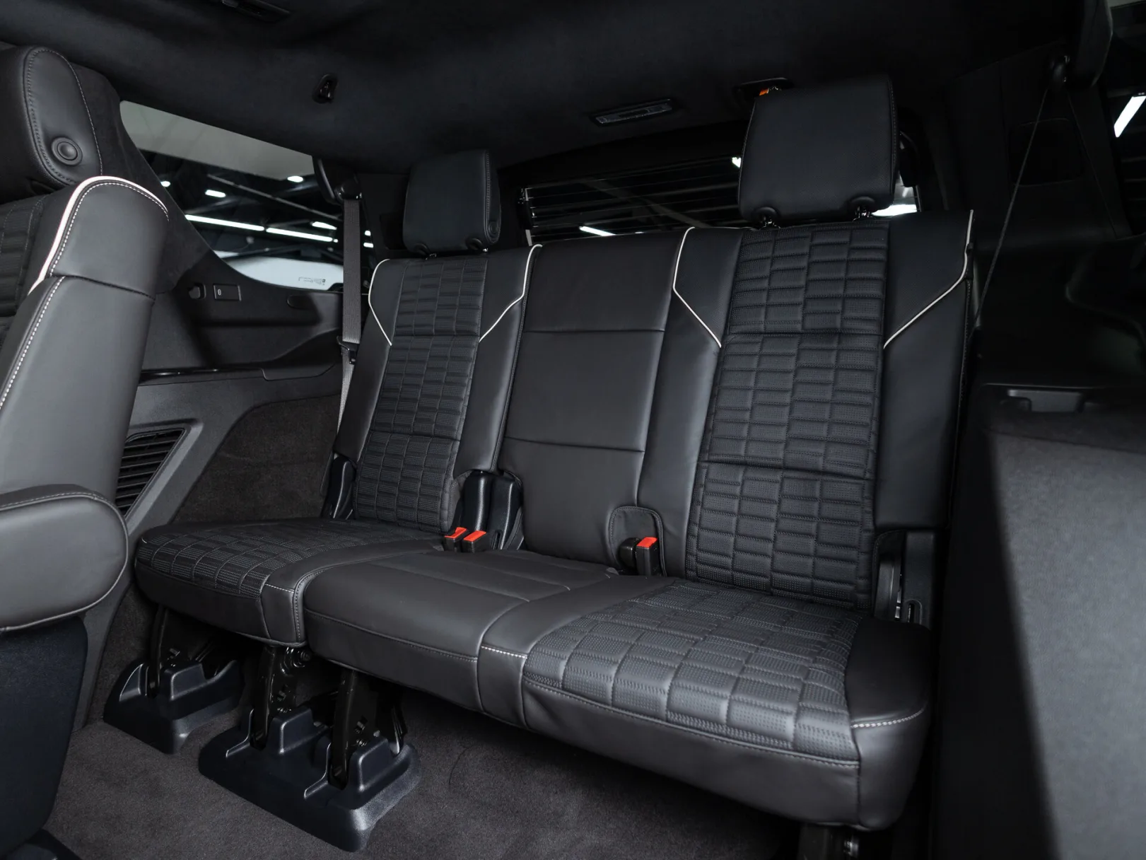 Cadillac Escalade-V V-series I Рестайлинг, 2025 — экстерьер, фото 35