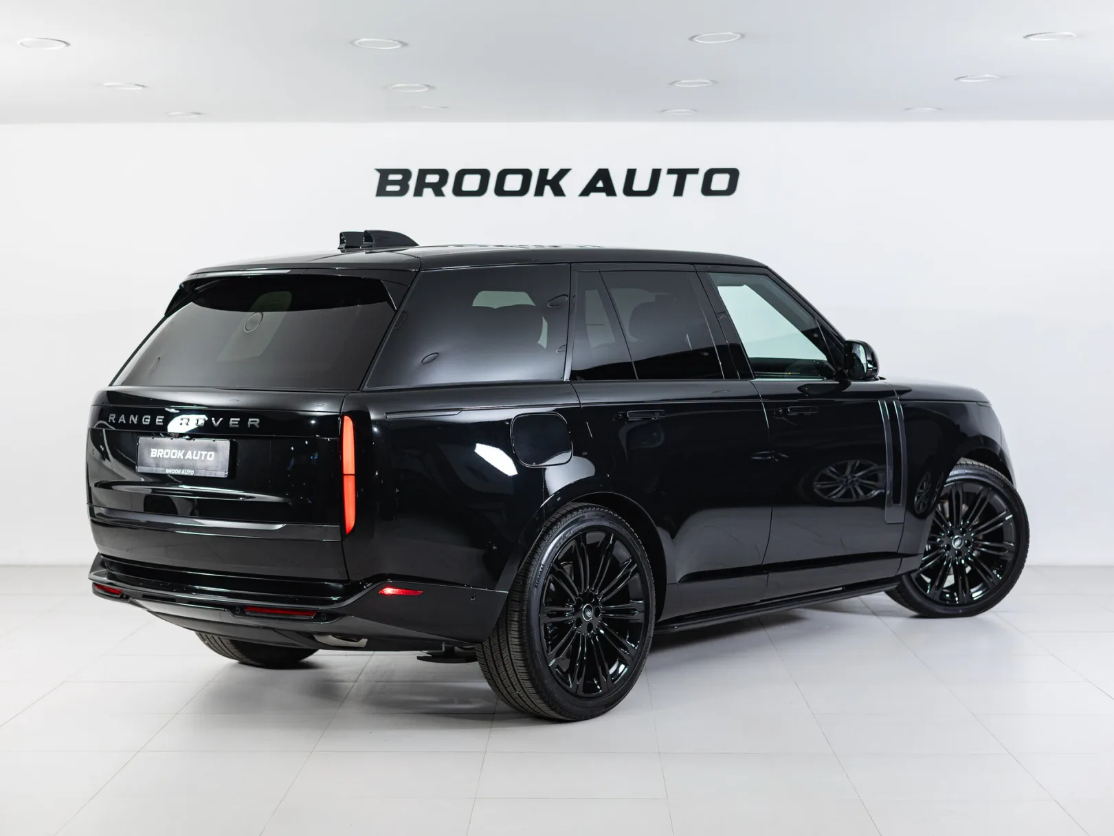 Land Rover Range Rover SE (USA) V, 2025 — экстерьер, фото 6