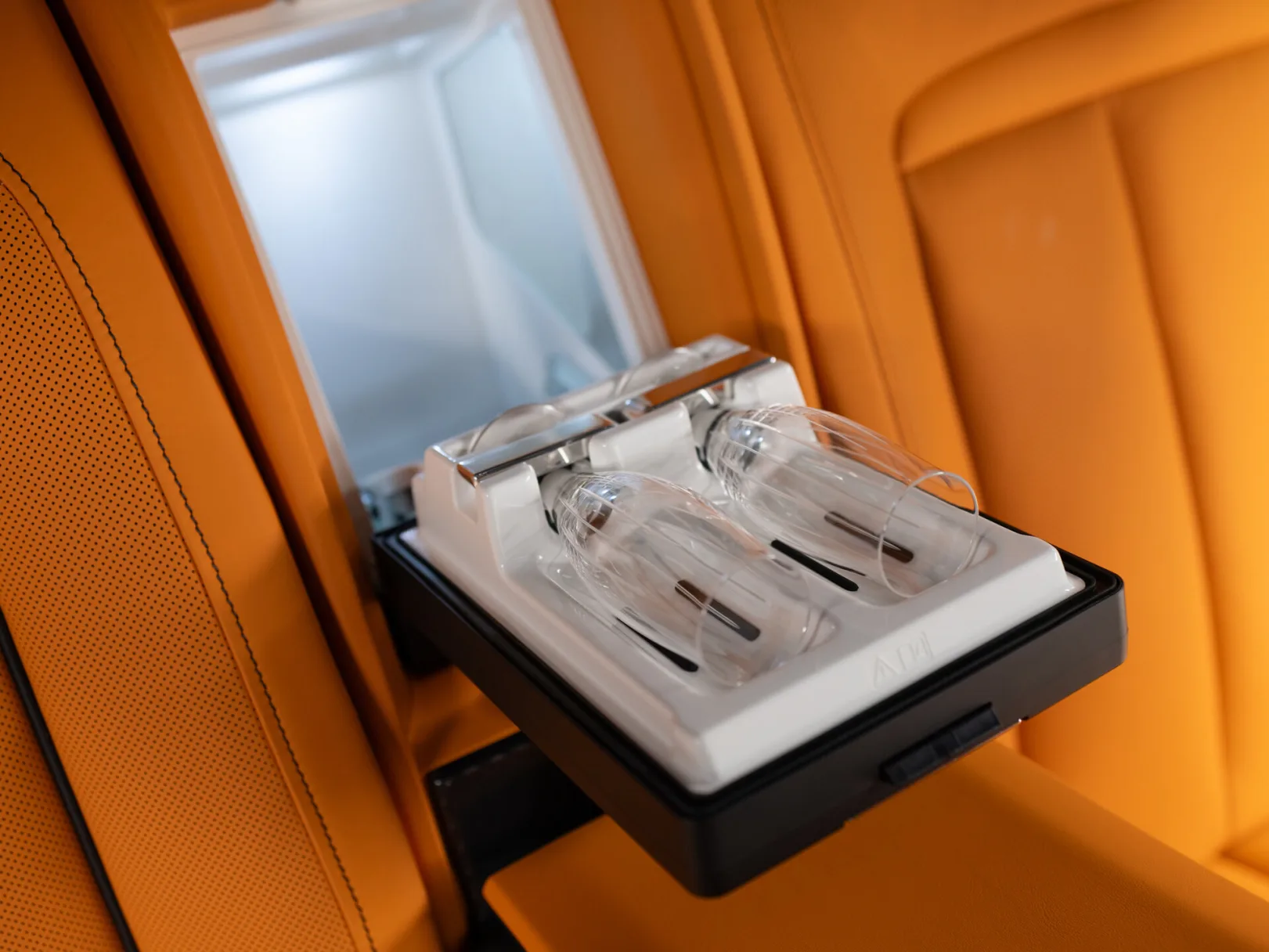 Rolls-Royce Cullinan Individual I (Series I), 2022 — экстерьер, фото 29