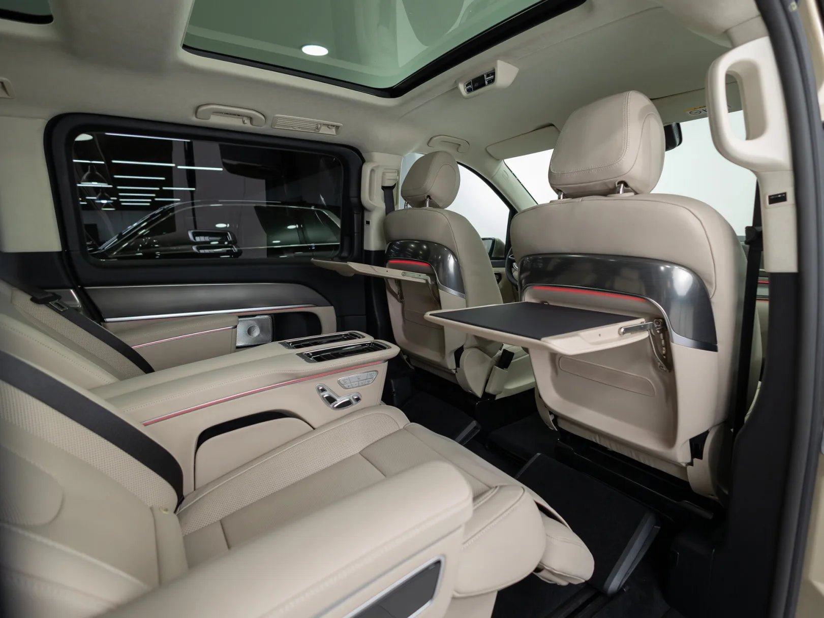 Mercedes-Benz V-Класс Exclusive III (W447) Рестайлинг 2, 2025 — экстерьер, фото 34