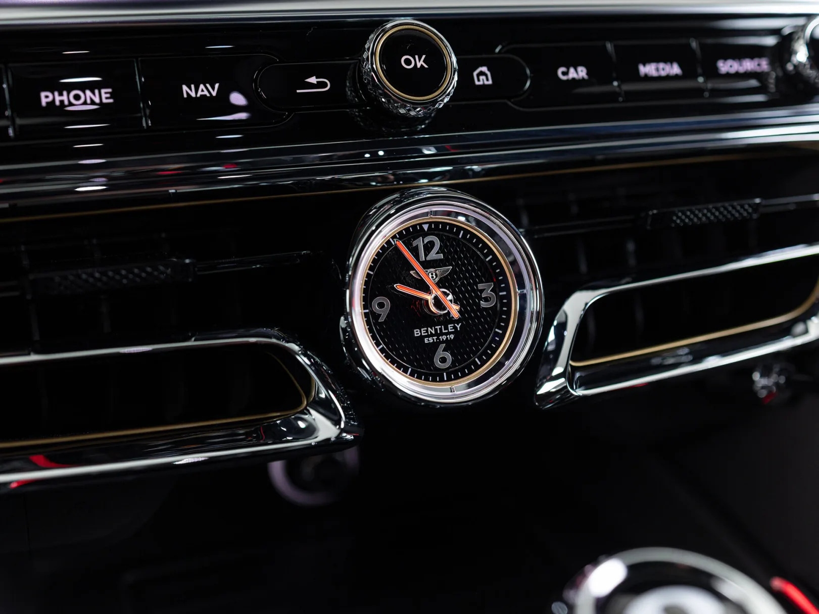 Bentley Flying Spur Individual III, 2021 — экстерьер, фото 19