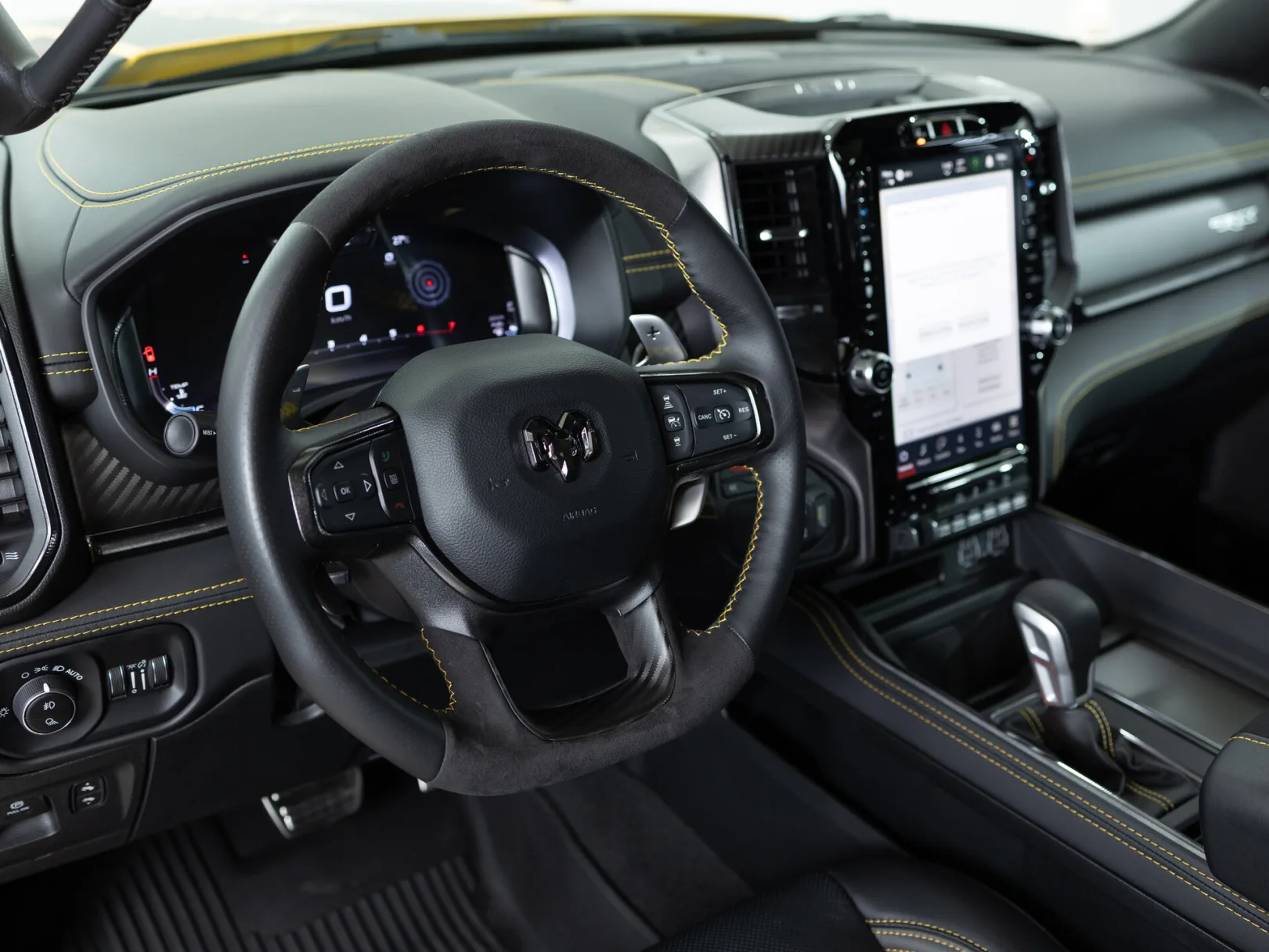 Ram 1500 TRX V, 2023 — экстерьер, фото 9
