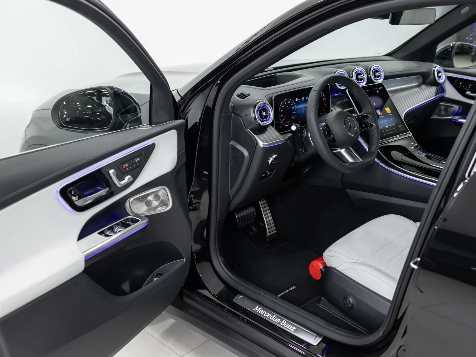 Mercedes-Benz GLC 300 4MATIC II (X254), 2025 — экстерьер, фото 7