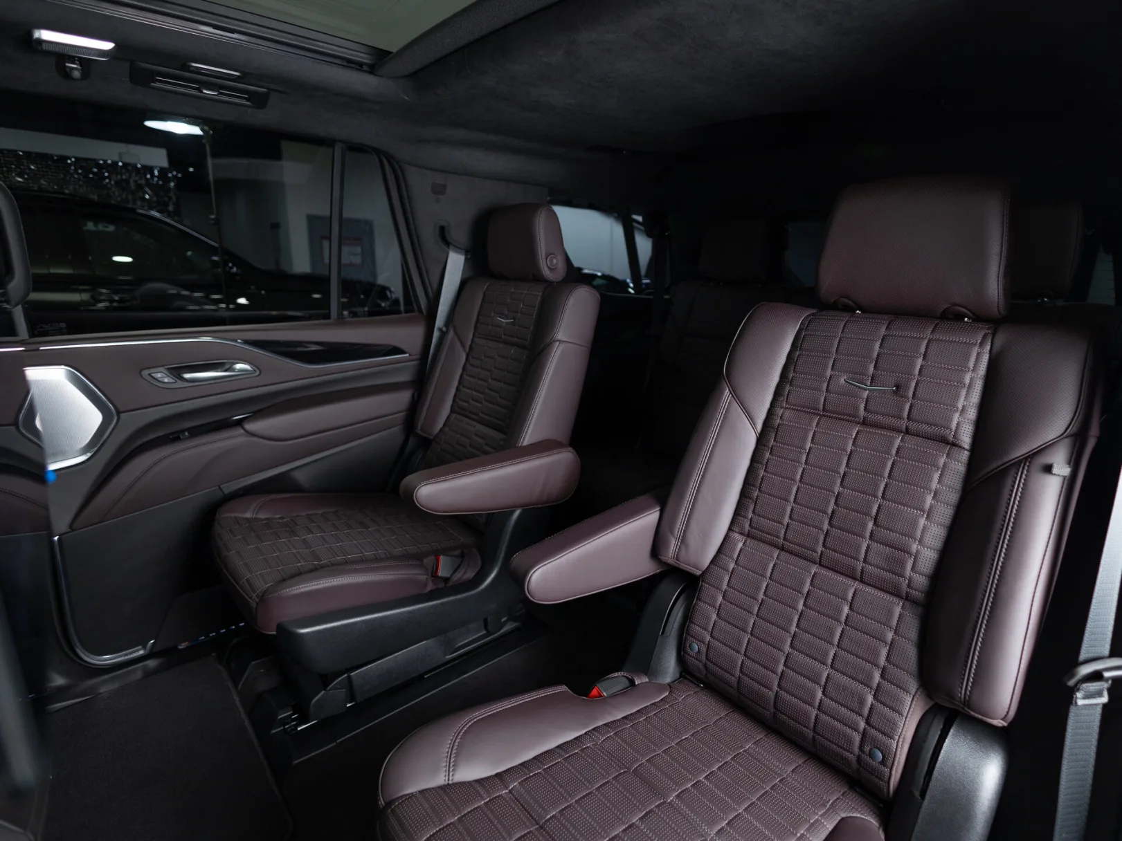 Cadillac Escalade Sport Platinum V, 2024 — экстерьер, фото 31