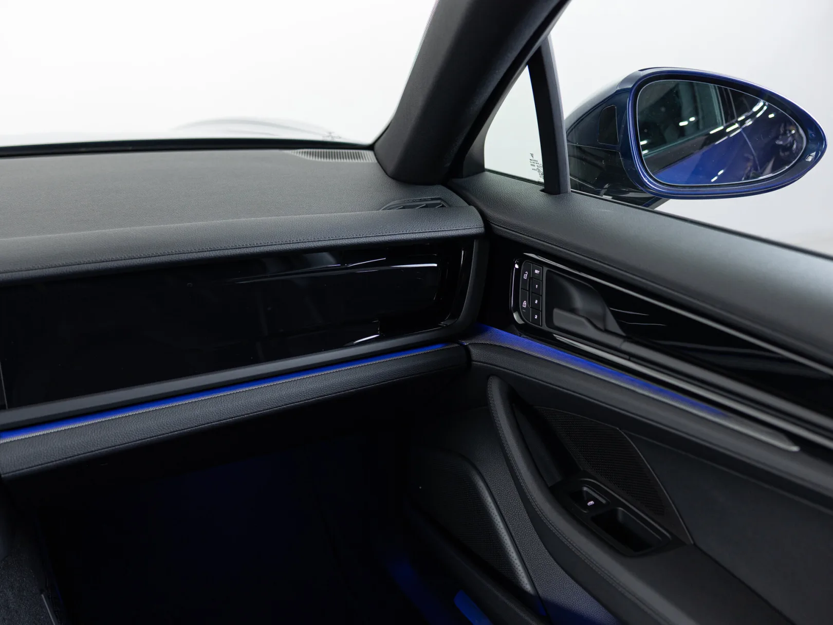 Porsche Panamera III, 2025 — экстерьер, фото 19