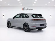 Porsche Cayenne Базовая III Рестайлинг, 2024 — экстерьер, фото 6