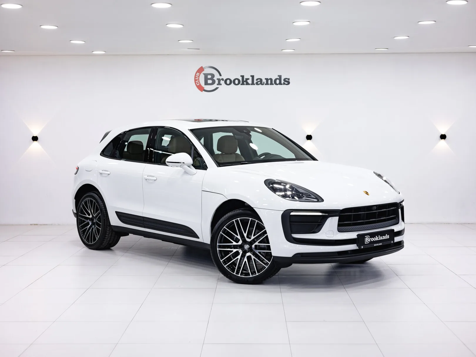 Porsche Macan Базовая I Рестайлинг 2, 2024 — экстерьер, фото 3