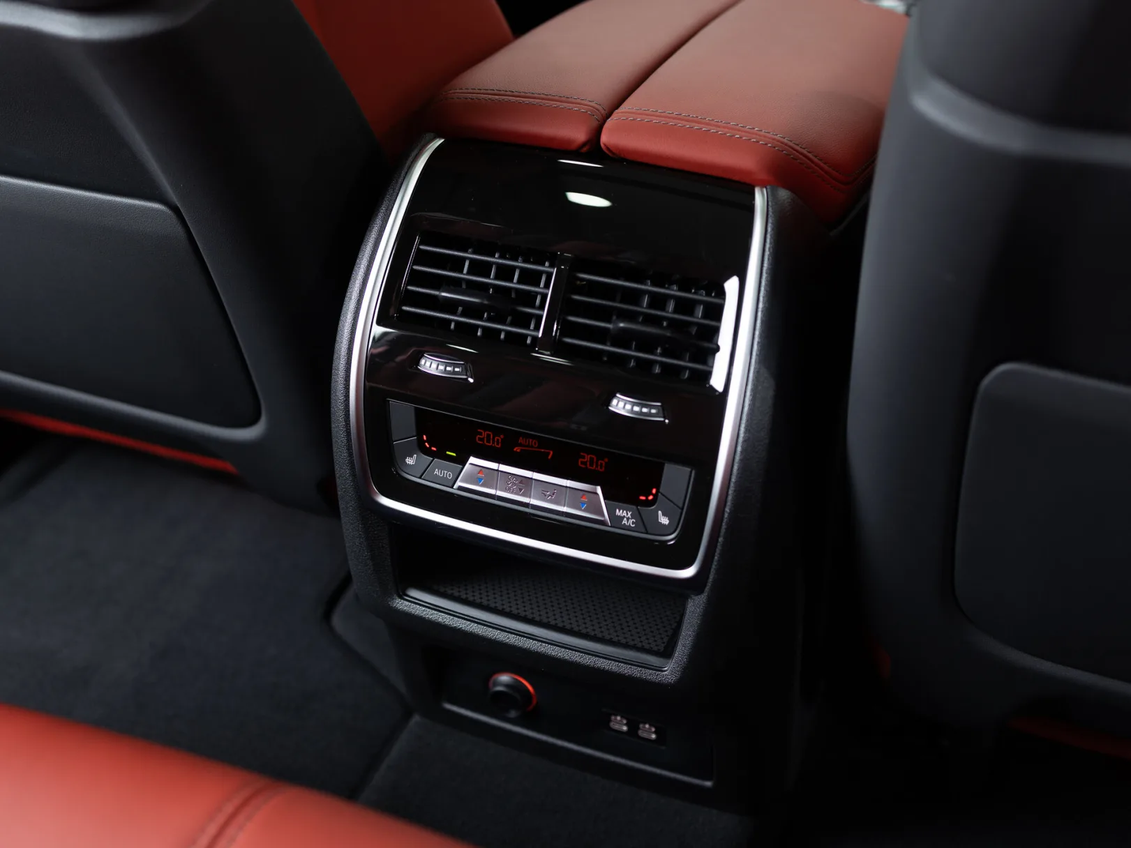 BMW X5 M Competition III (F95) Рестайлинг, 2024 — экстерьер, фото 32