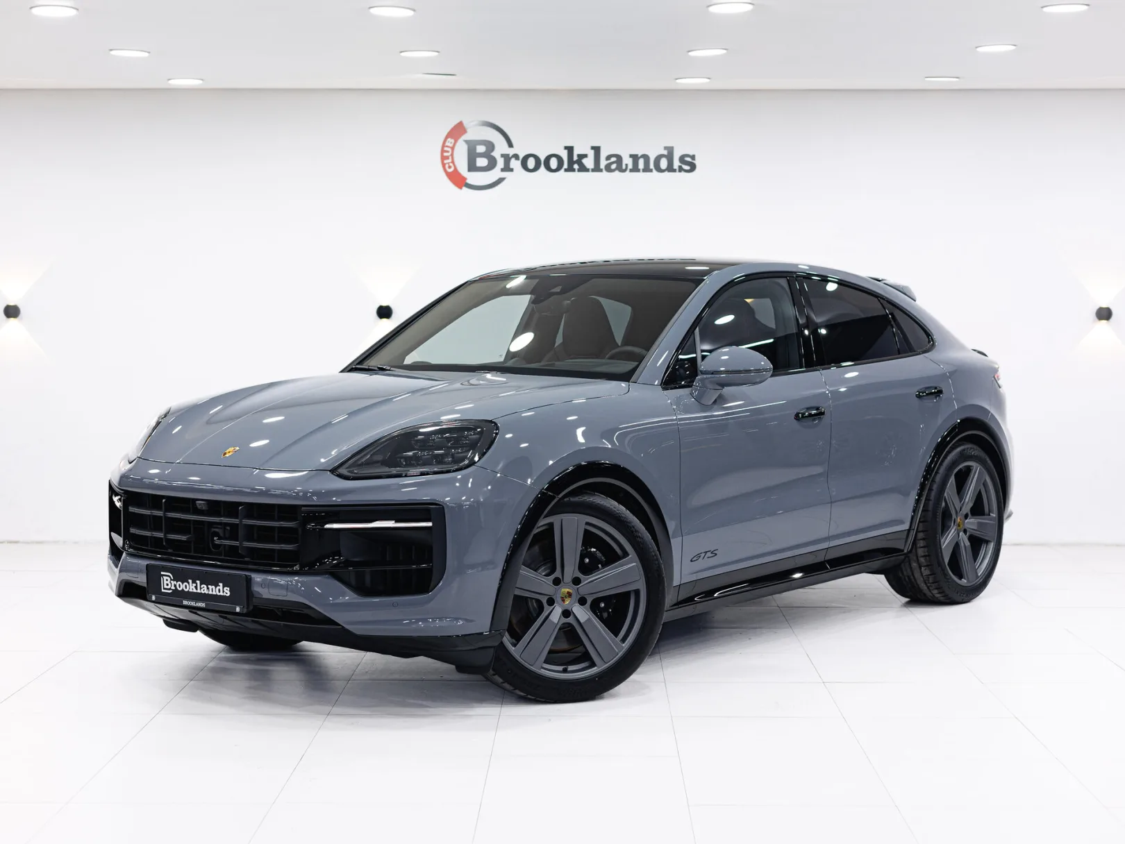 Porsche Cayenne GTS Coupé III Рестайлинг, 2024 — экстерьер, фото 1