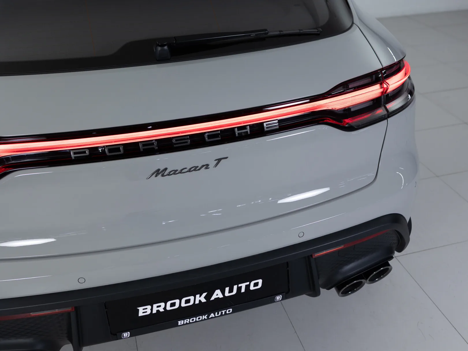 Porsche Macan T I Рестайлинг 2, 2025 — экстерьер, фото 27