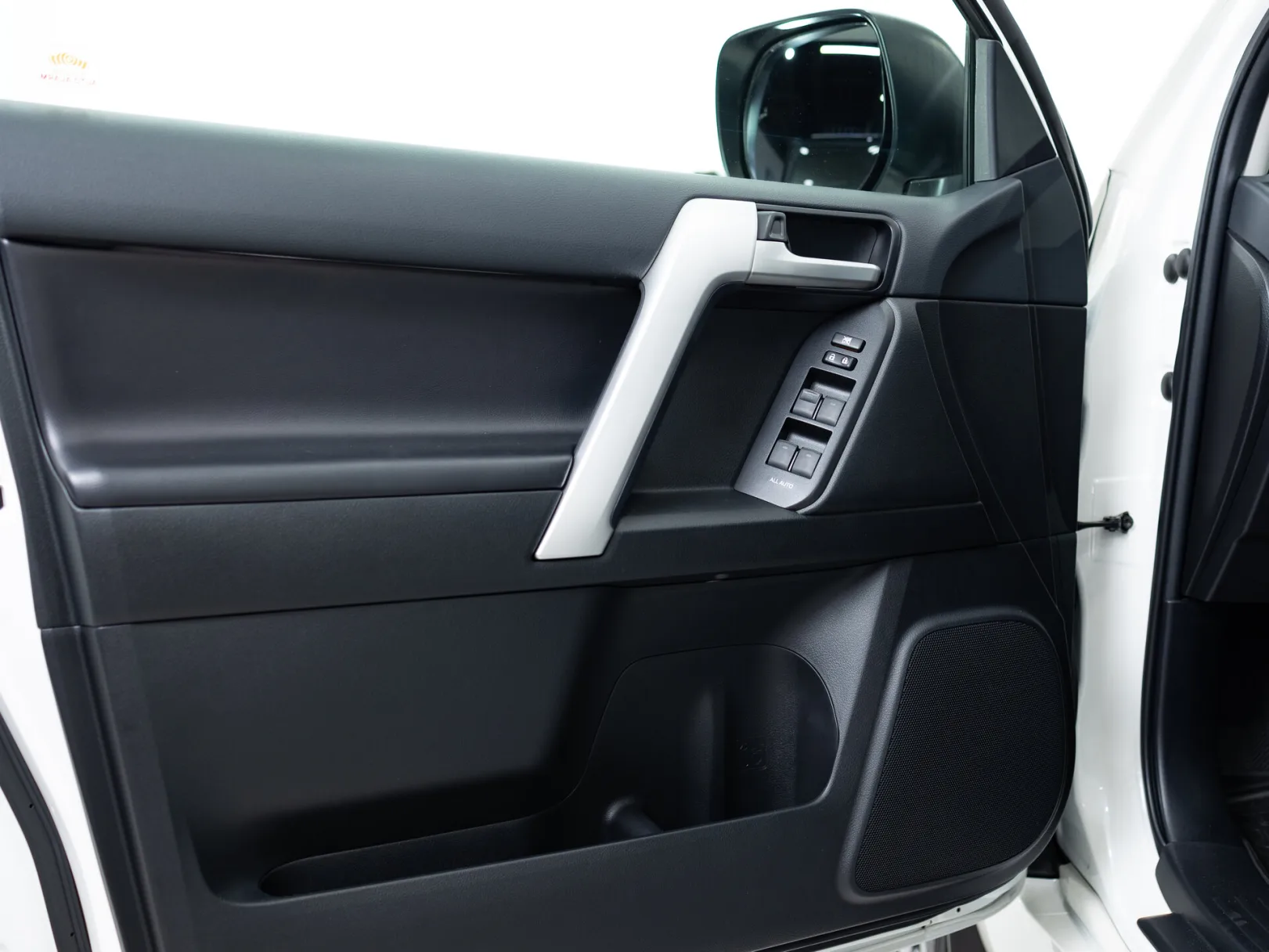 Toyota Land Cruiser Prado Престиж 150 Series Рестайлинг 2, 2020 — экстерьер, фото 8