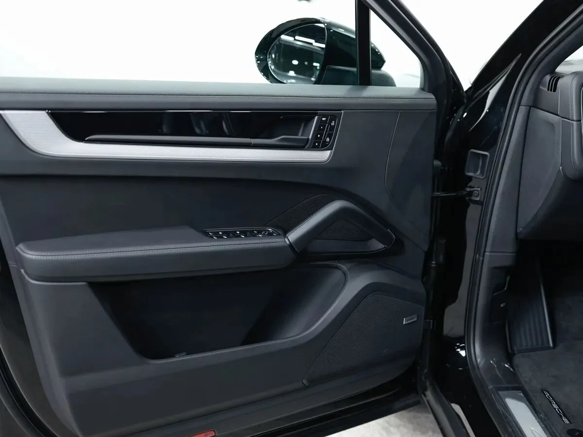 Porsche Cayenne Coupé III Рестайлинг, 2023 — экстерьер, фото 9