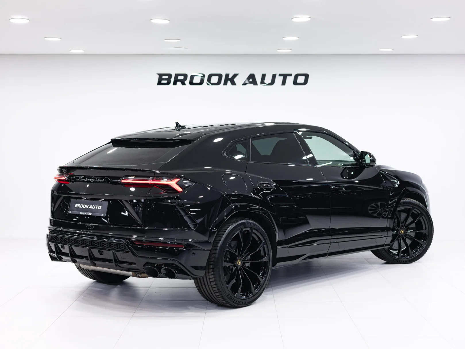 Lamborghini Urus Individual I, 2021 — экстерьер, фото 4