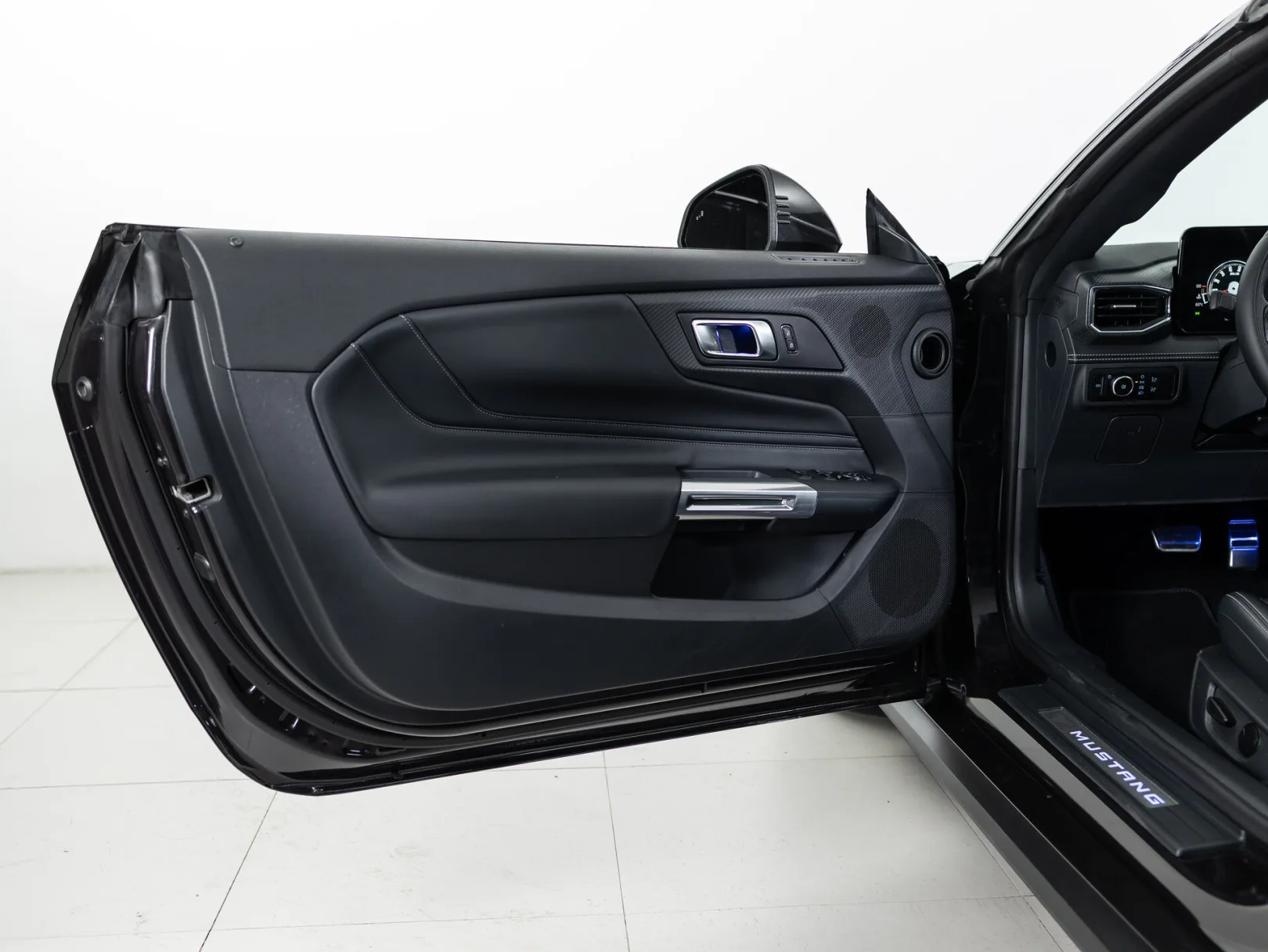 Ford Mustang GT VII, 2025 — экстерьер, фото 14