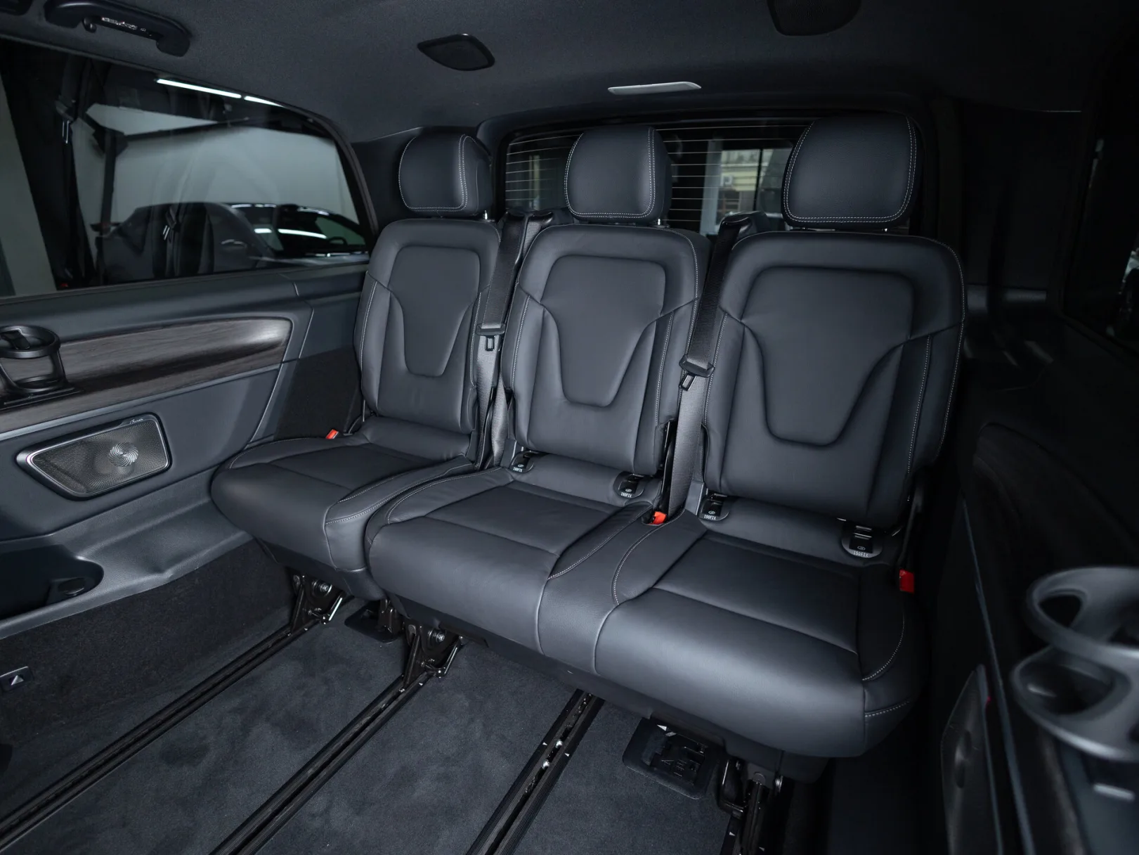 Mercedes-Benz V-Класс Exclusive III (W447) Рестайлинг 2, 2024 — экстерьер, фото 38