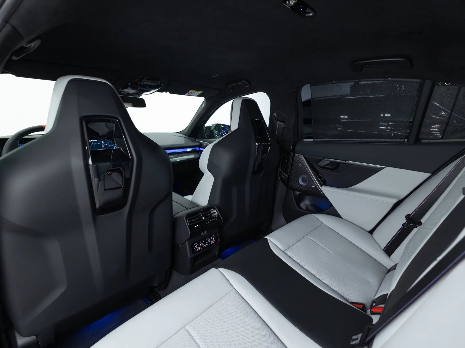 BMW M5 VII (G90), 2025 — экстерьер, фото 27