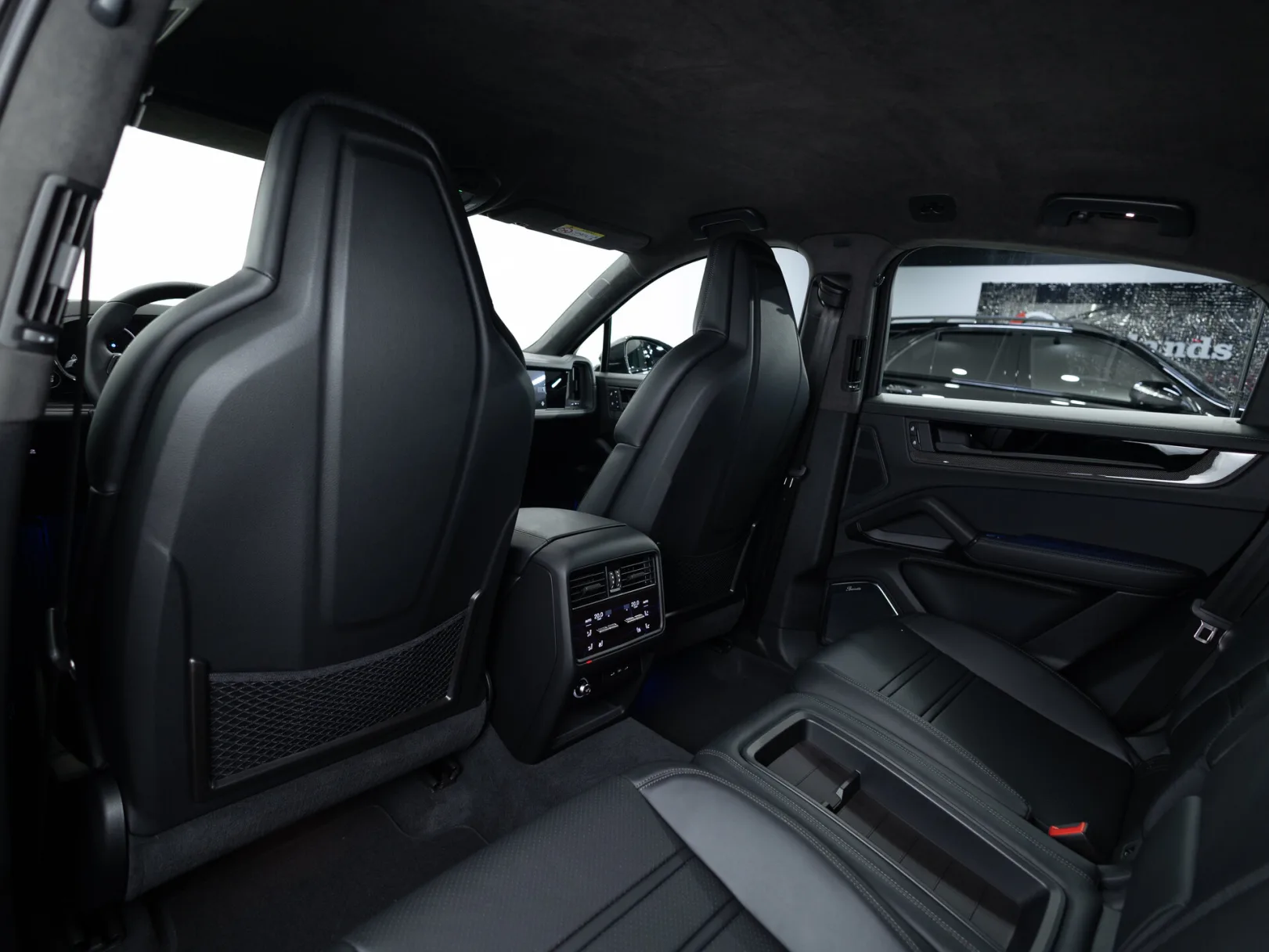 Porsche Cayenne Turbo GT III Рестайлинг, 2025 — экстерьер, фото 27
