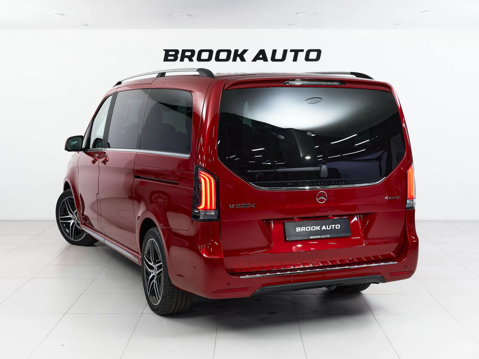 Mercedes-Benz V-Класс Exclusive AMG Line III (W447) Рестайлинг 2, 2024 — экстерьер, фото 6