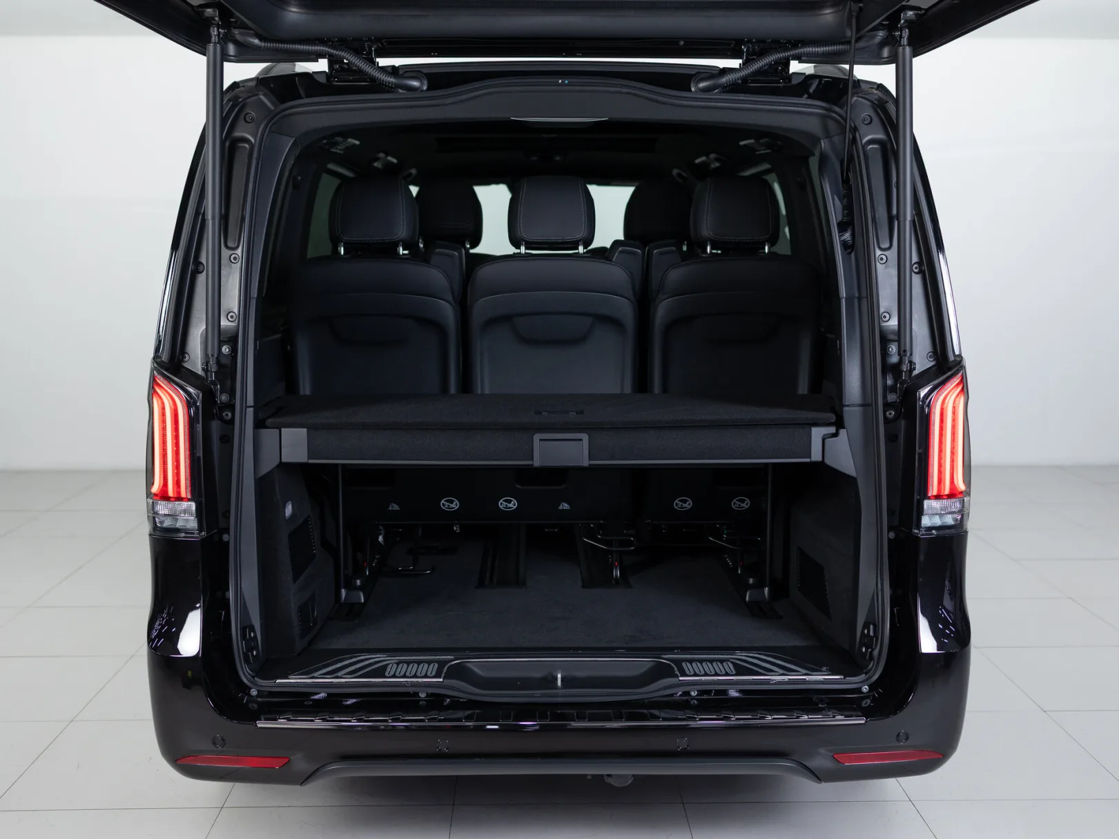 Mercedes-Benz V-Класс Avantgarde III (W447) Рестайлинг 2, 2024 — экстерьер, фото 33