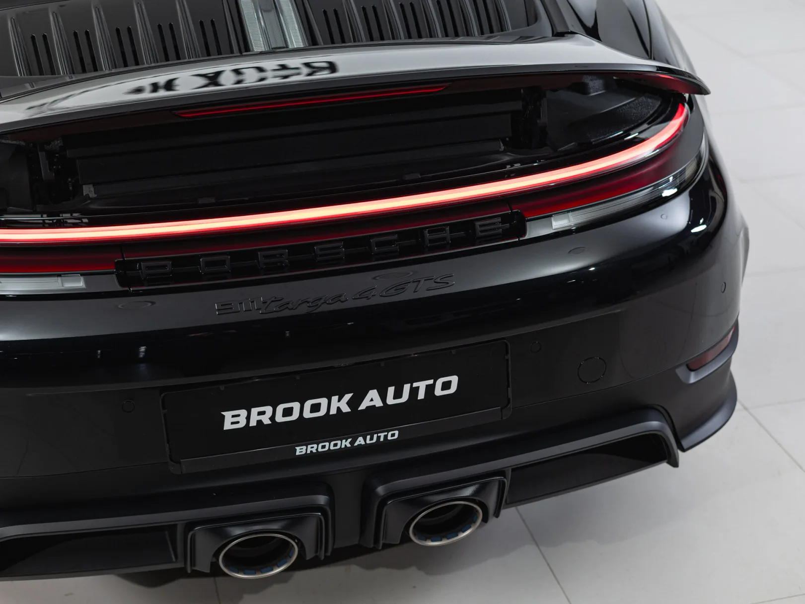 Porsche 911 Targa 4 GTS VIII (992) Рестайлинг, 2025 — экстерьер, фото 34