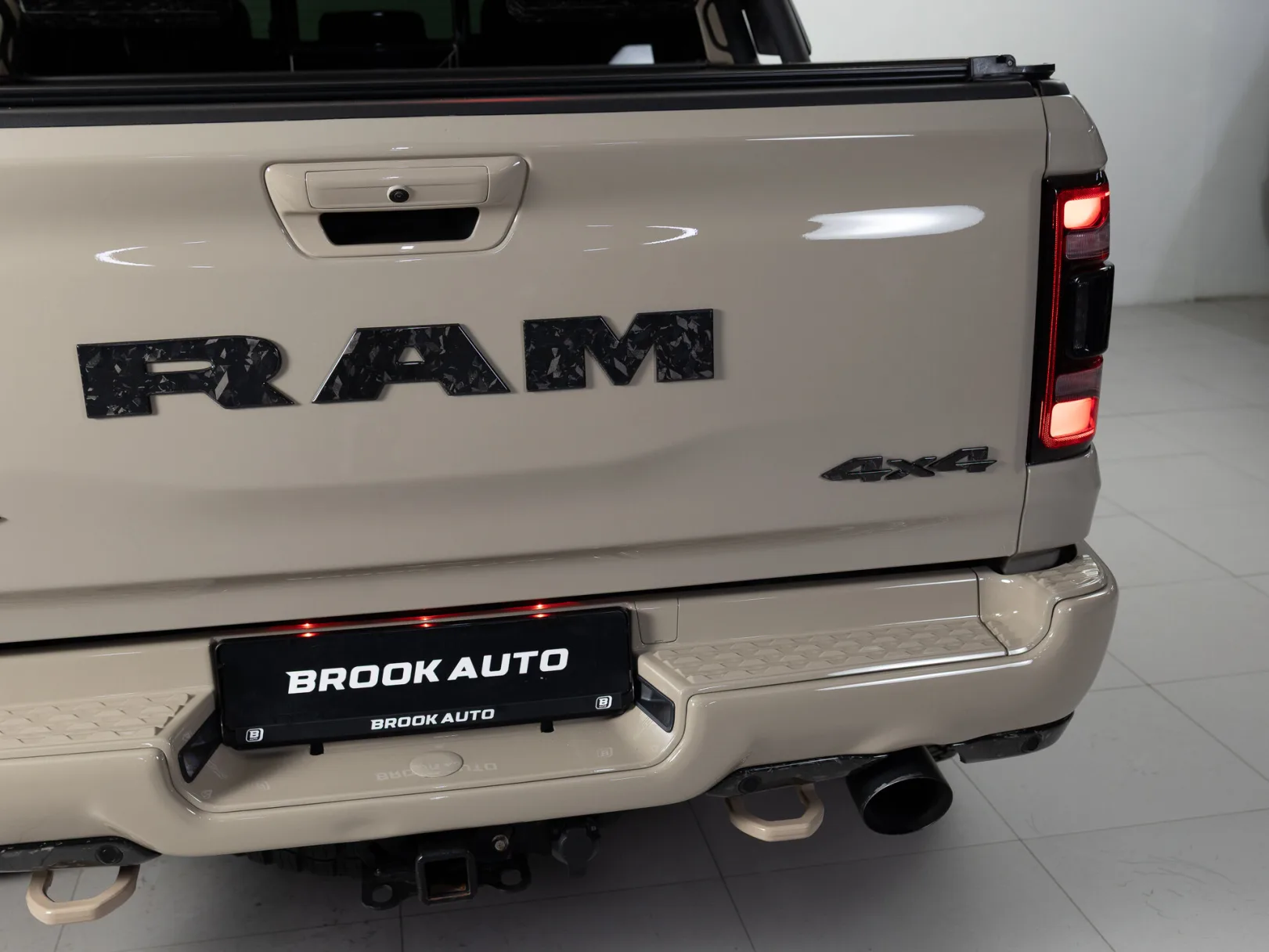 Ram 1500 TRX V, 2022 — экстерьер, фото 38