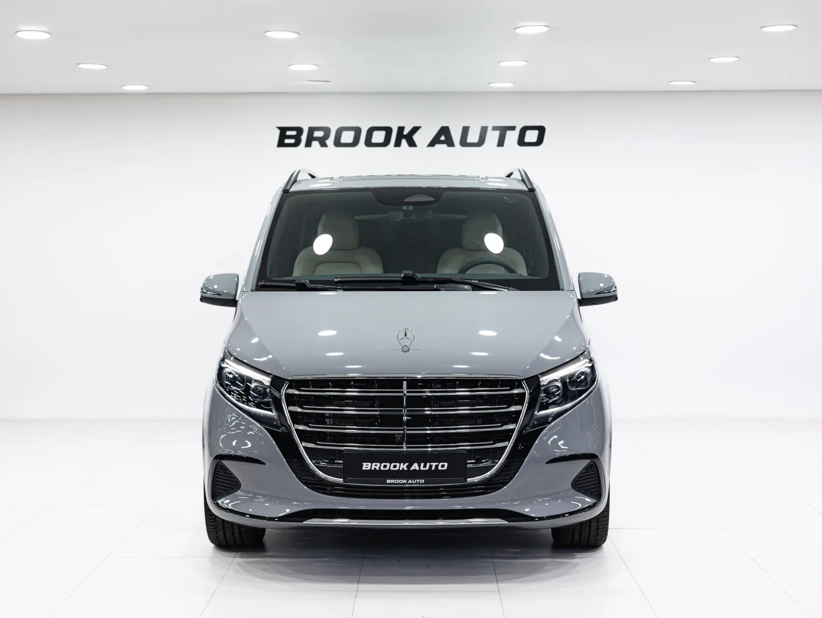 Mercedes-Benz V-Класс Exclusive III (W447) Рестайлинг 2, 2025 — экстерьер, фото 2
