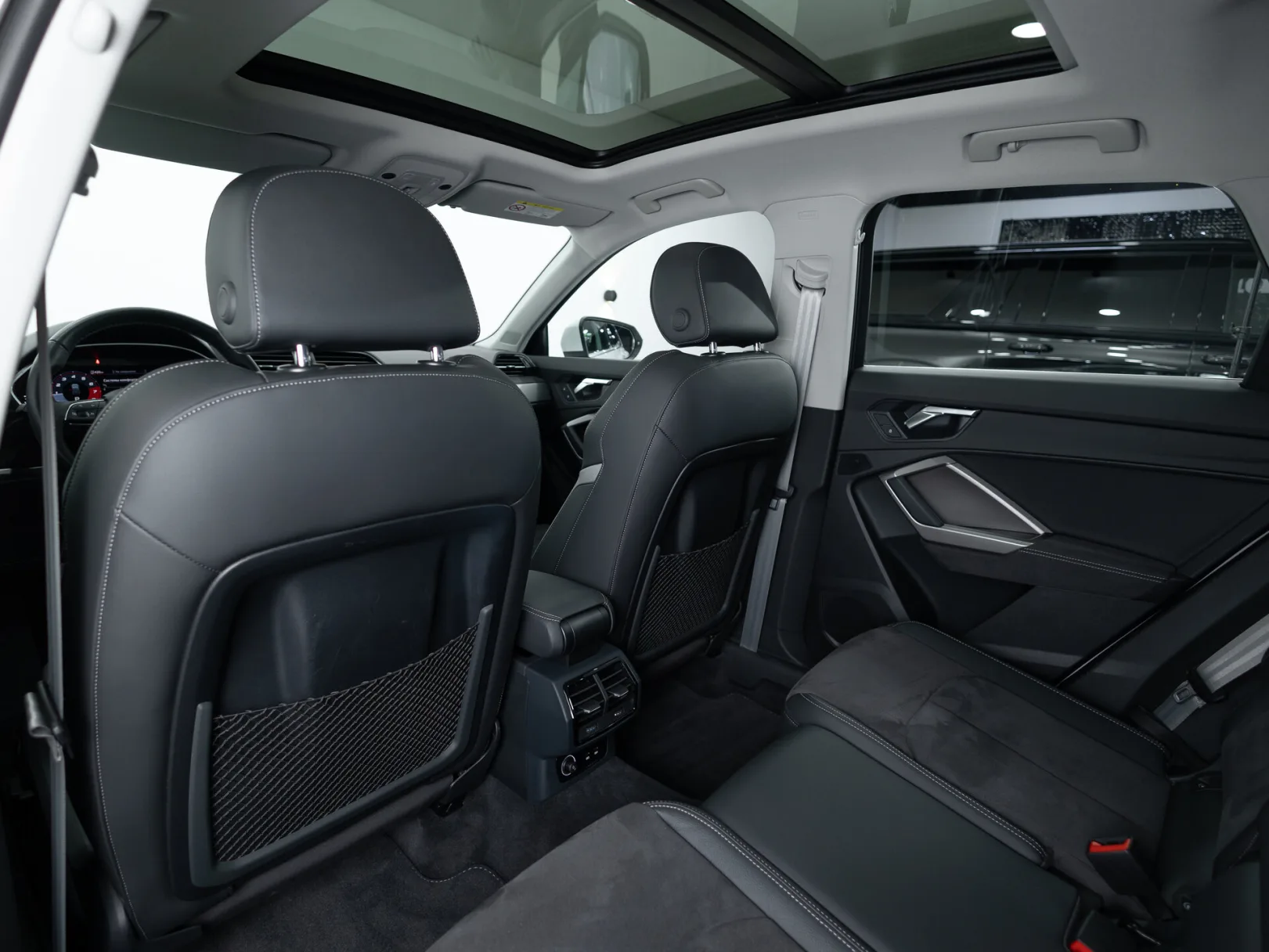 Audi Q3 35 TFSI Aggressive dynamic II (F3), 2023 — экстерьер, фото 23