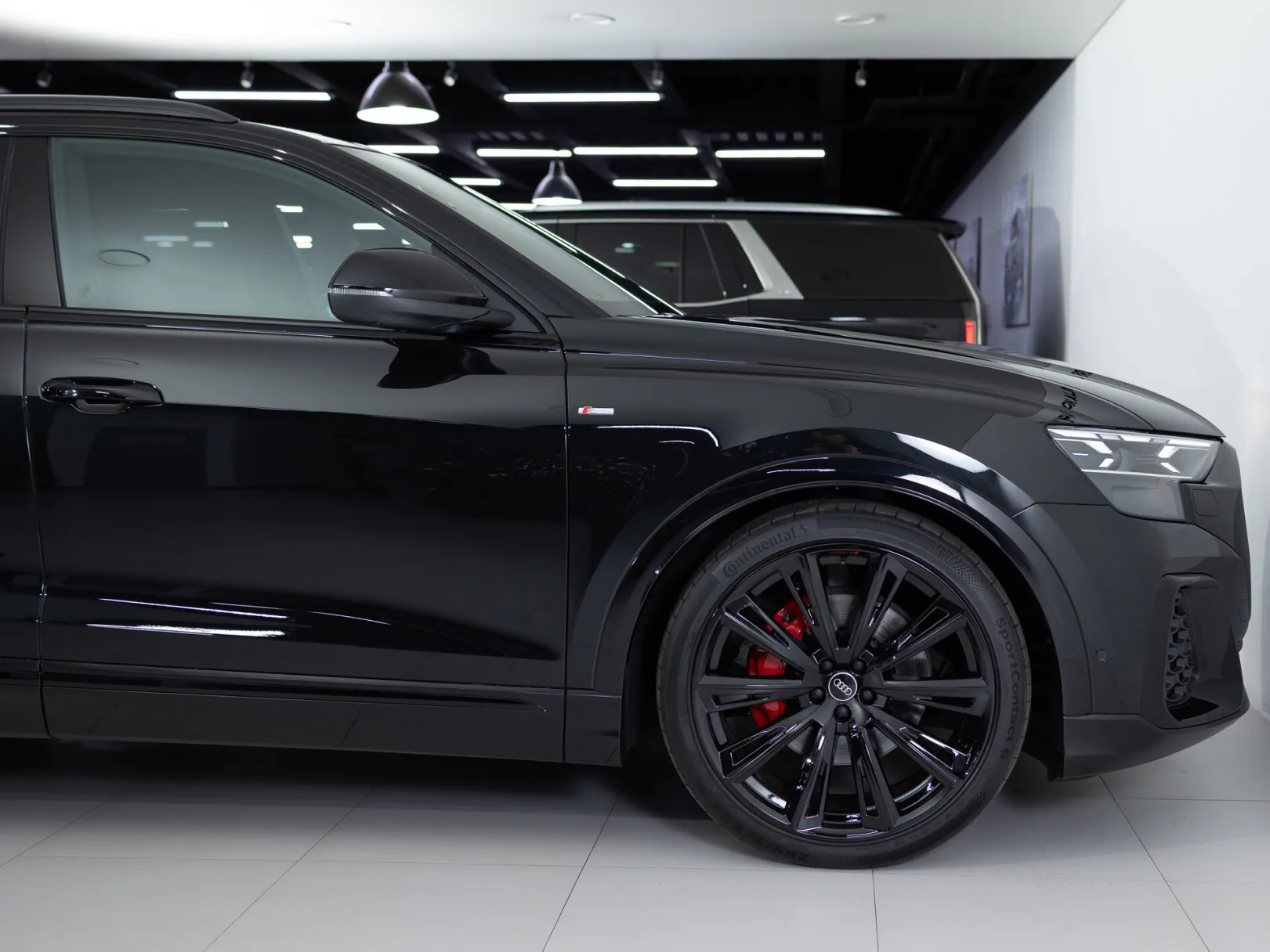 Audi Q8 55 TFSI I (4M) Рестайлинг, 2025 — экстерьер, фото 35