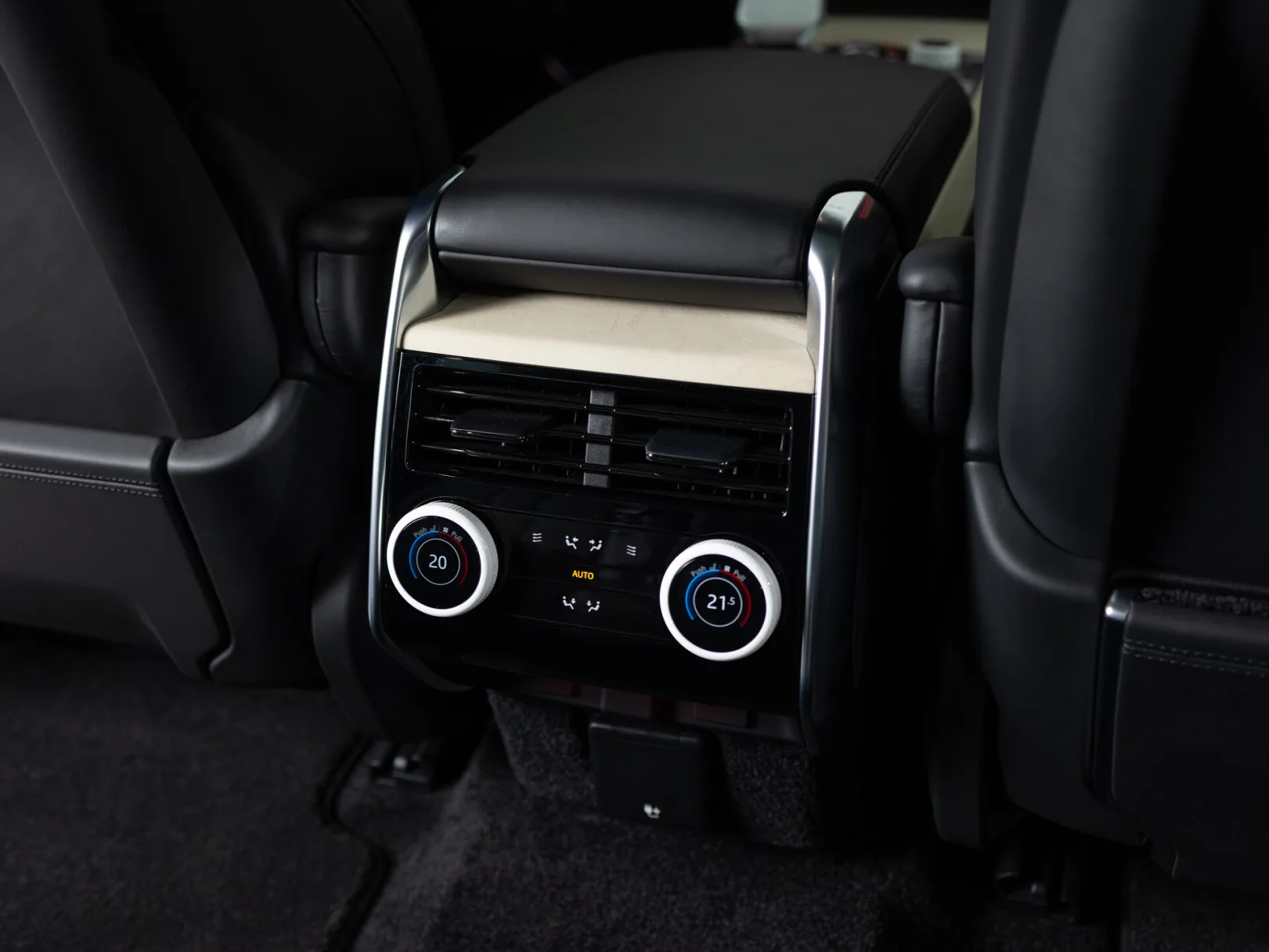 Land Rover Range Rover SV V, 2023 — экстерьер, фото 31