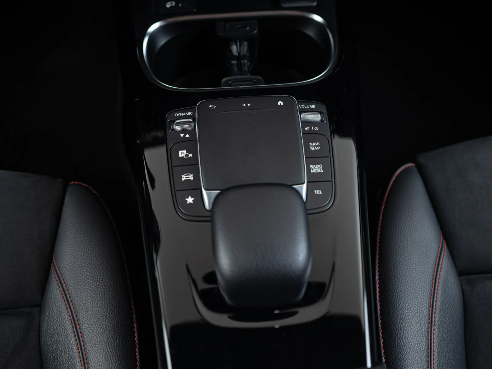 Mercedes-Benz A-Класс IV (W177), 2018 — экстерьер, фото 17