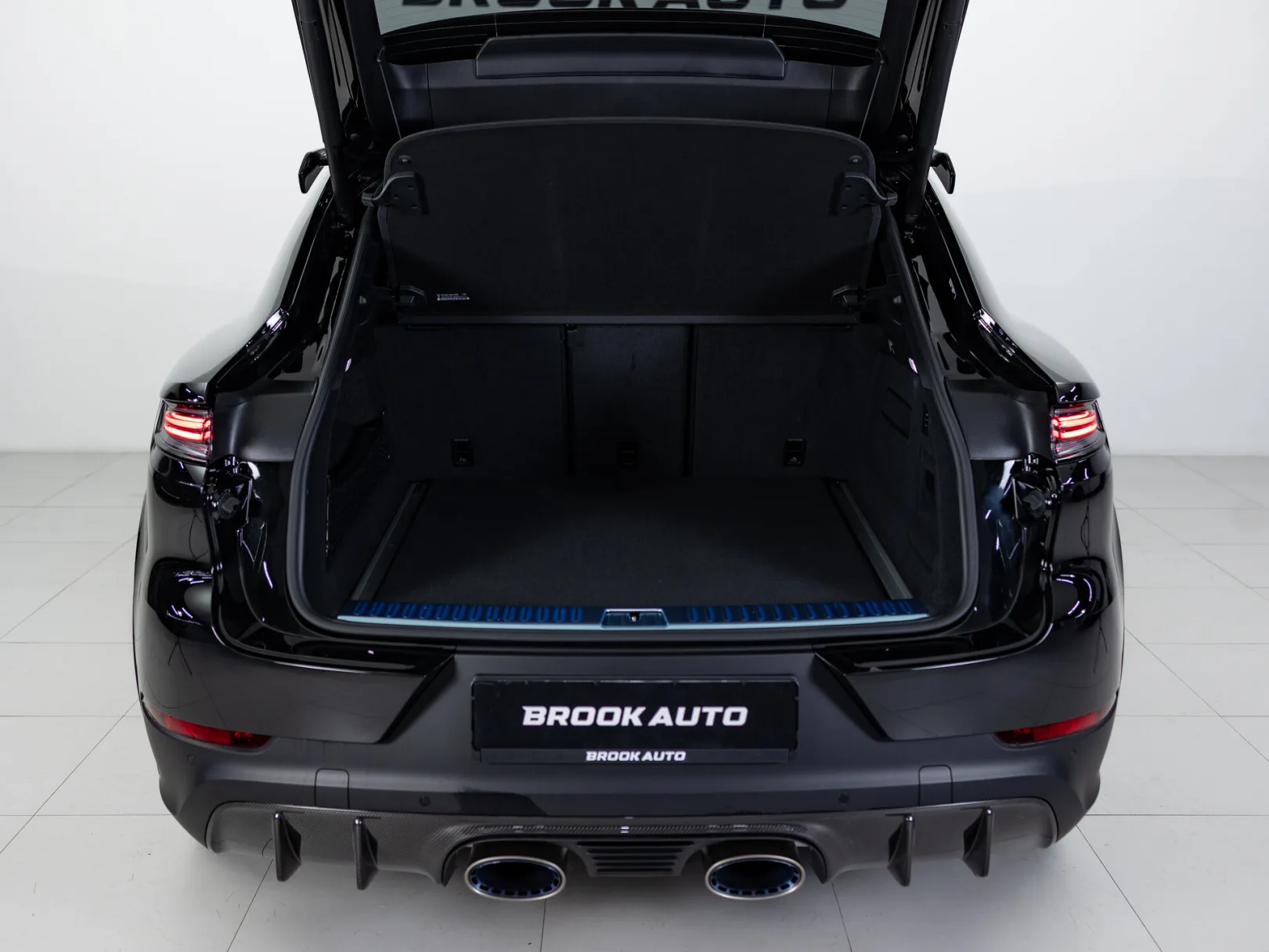Porsche Cayenne Turbo GT III Рестайлинг, 2025 — экстерьер, фото 32