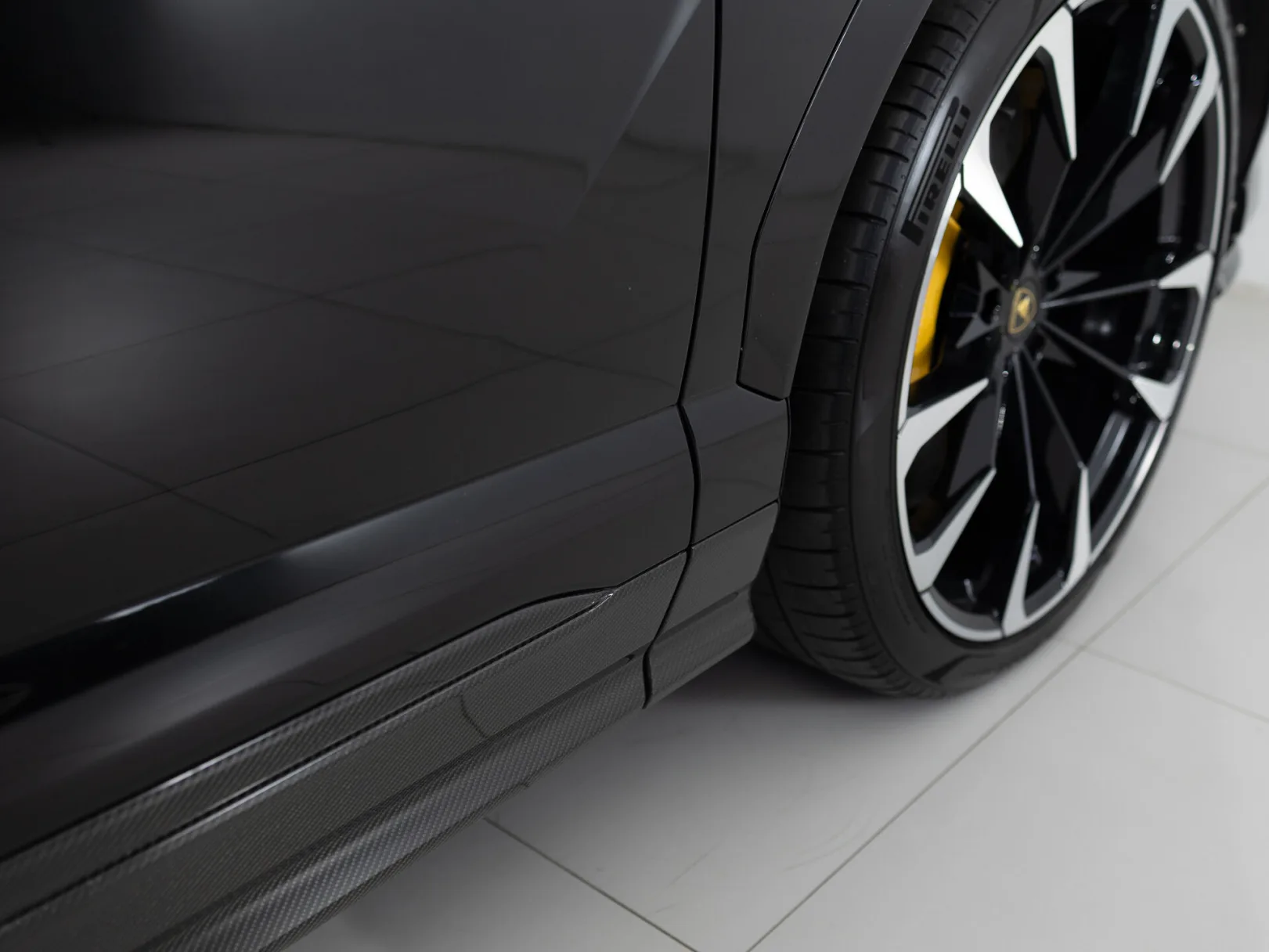 Lamborghini Urus Individual I, 2019 — экстерьер, фото 42