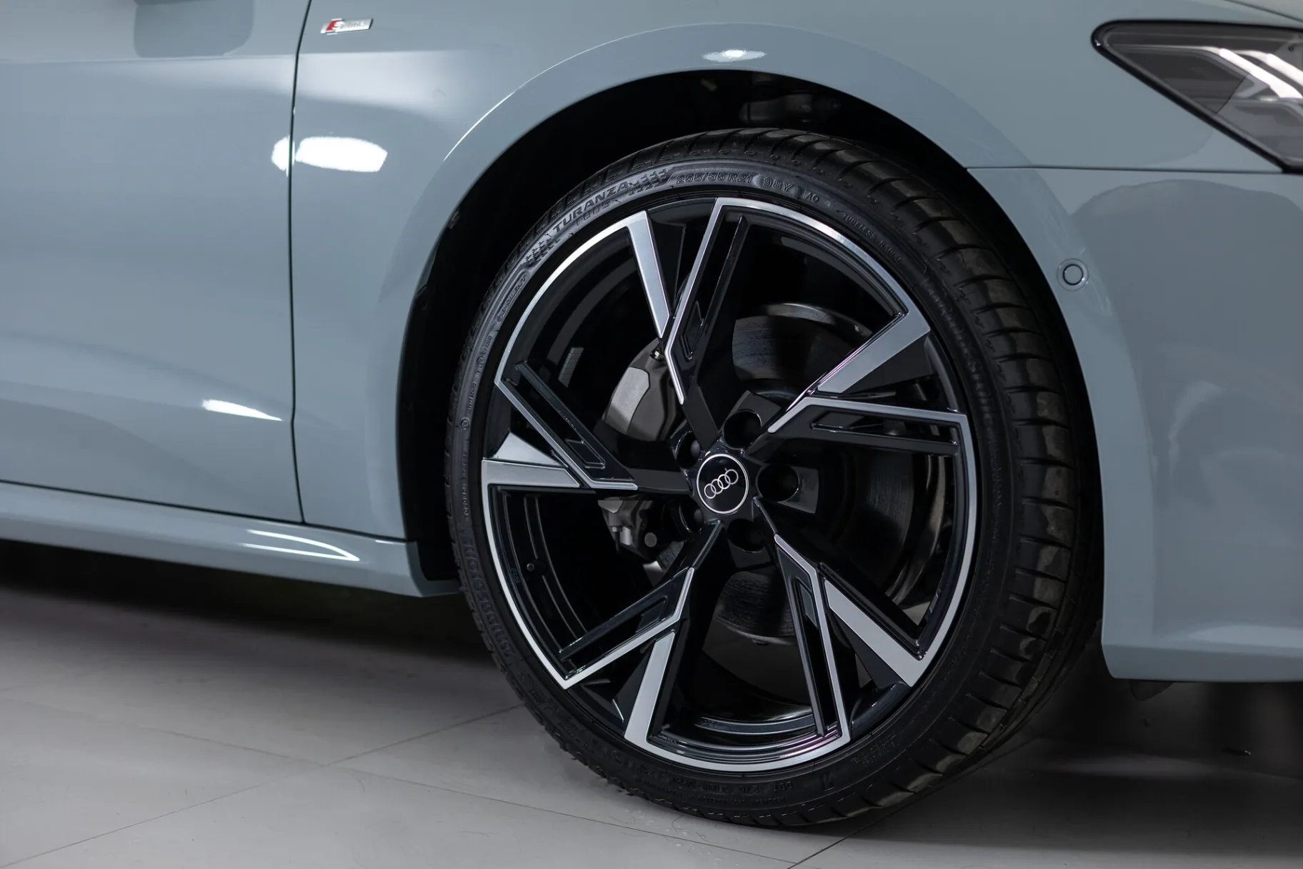 Audi A7 45 TFSI quattro S tronic II (4K), 2025 — экстерьер, фото 31