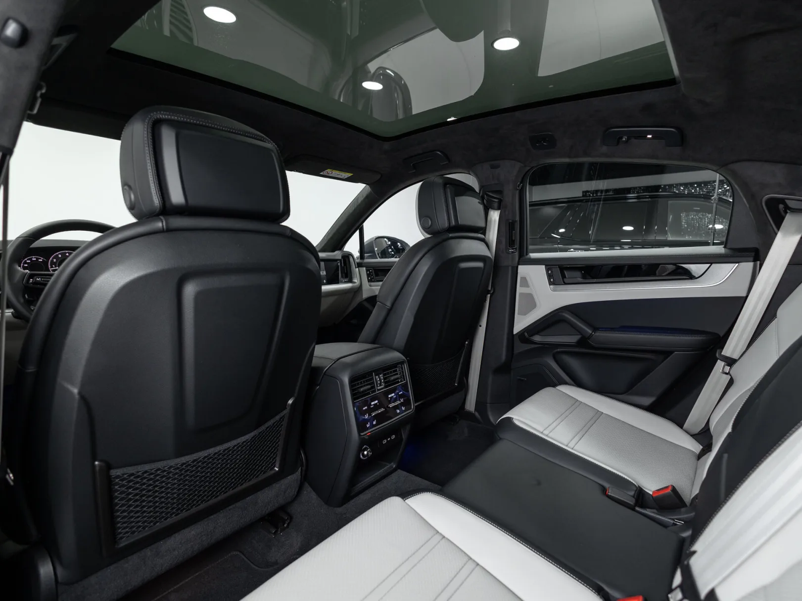 Porsche Cayenne S Coupé III Рестайлинг, 2026 — экстерьер, фото 28