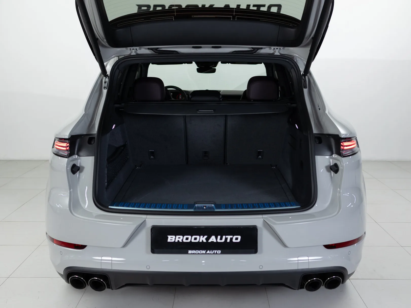 Porsche Cayenne Базовая III Рестайлинг, 2025 — экстерьер, фото 32