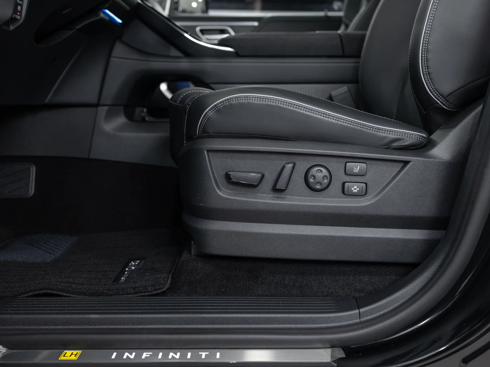 Infiniti QX80 Sensory II, 2026 — экстерьер, фото 14