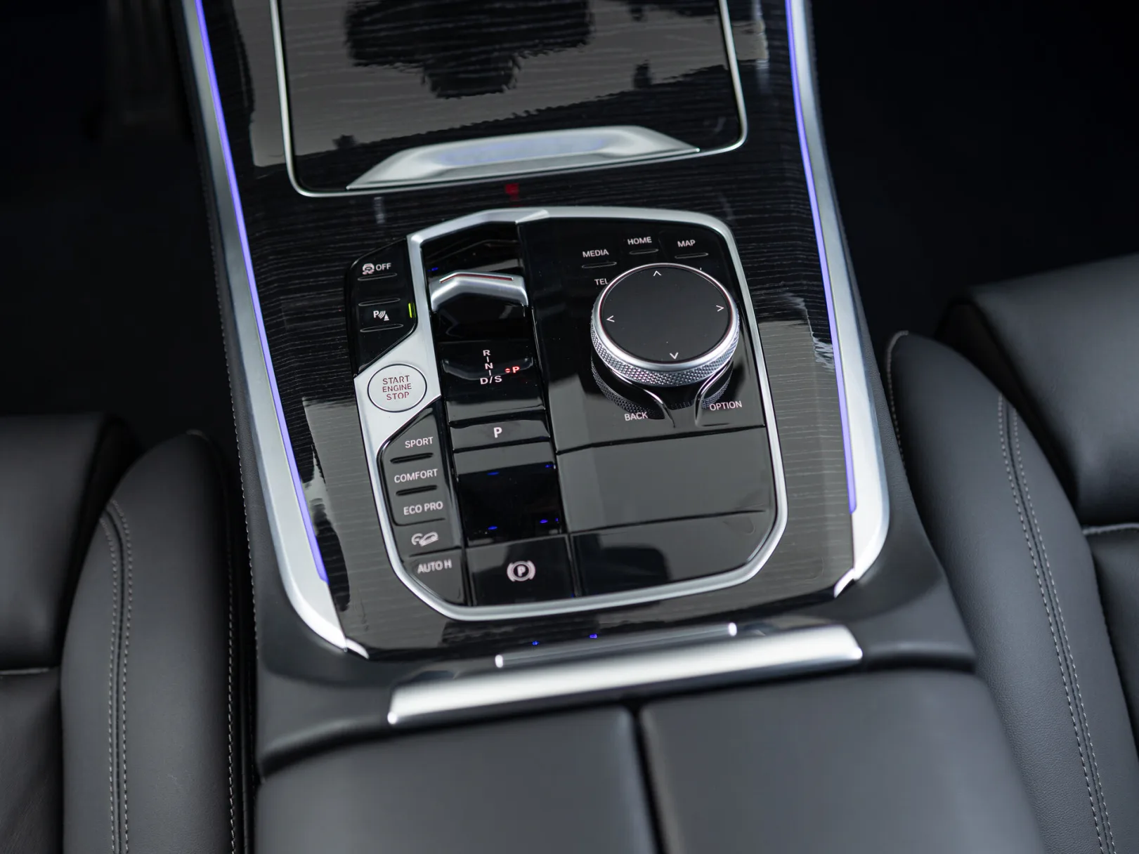 BMW X5 M60i IV (G05/G18) Рестайлинг, 2024 — экстерьер, фото 22