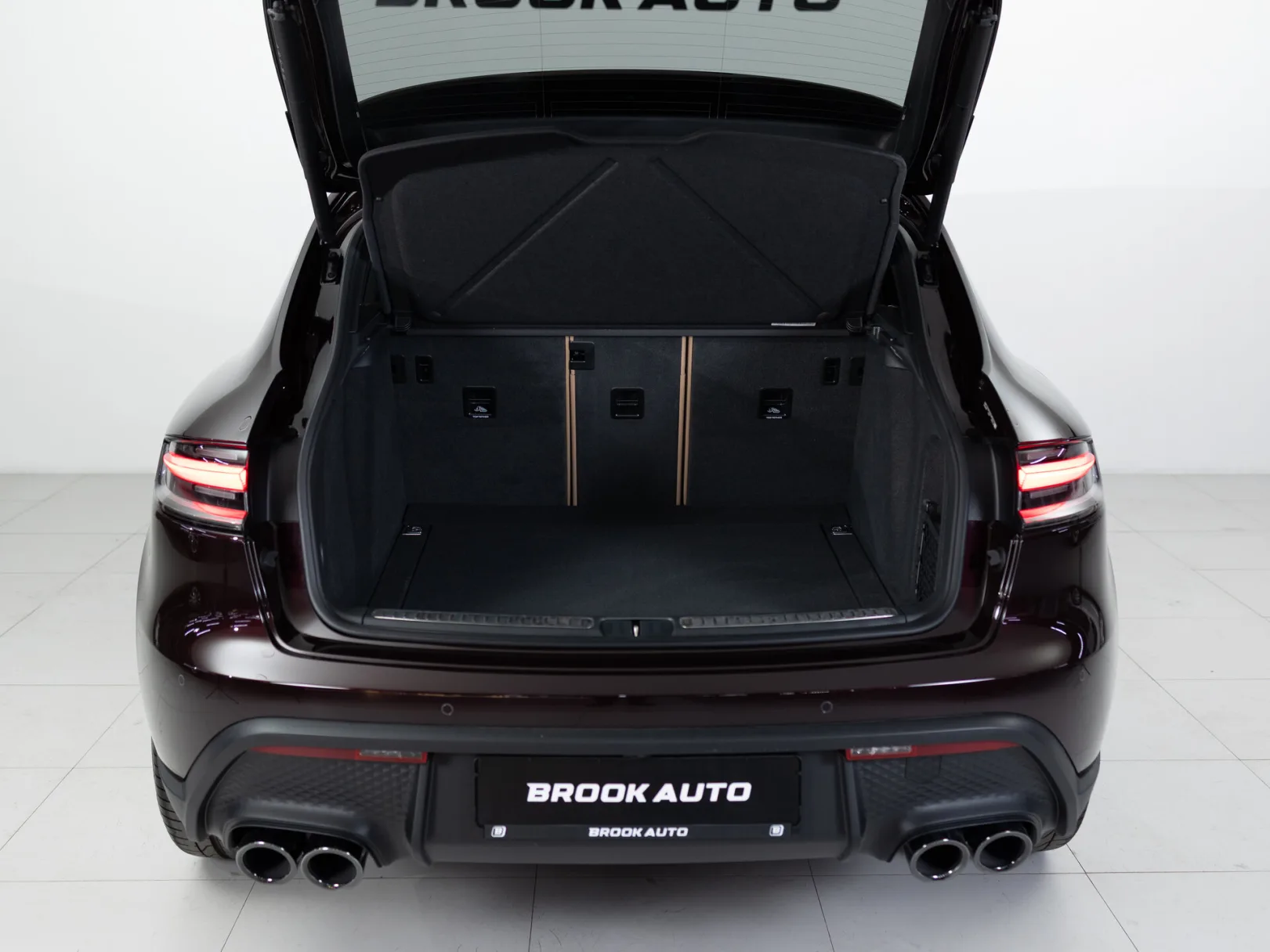 Porsche Macan T I Рестайлинг 2, 2025 — экстерьер, фото 32