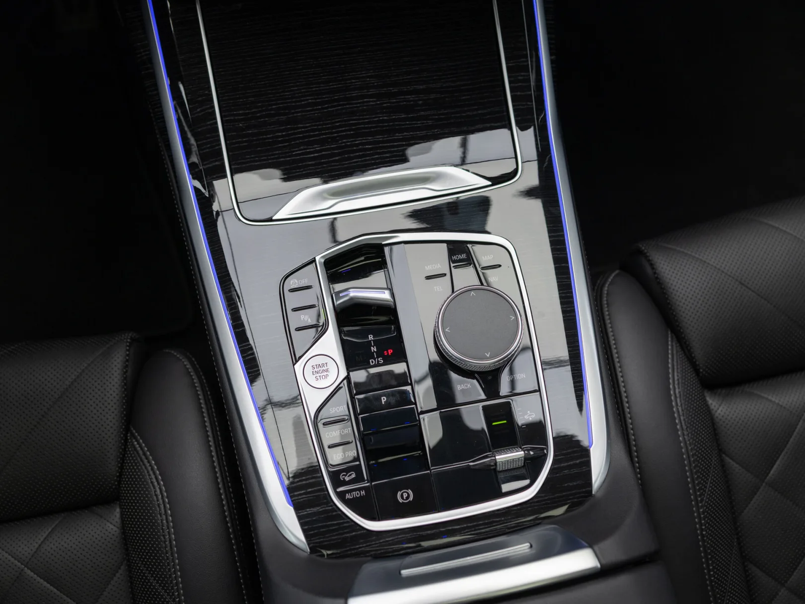 BMW X7 xDrive40i M Sport I (G07) Рестайлинг, 2022 — экстерьер, фото 18