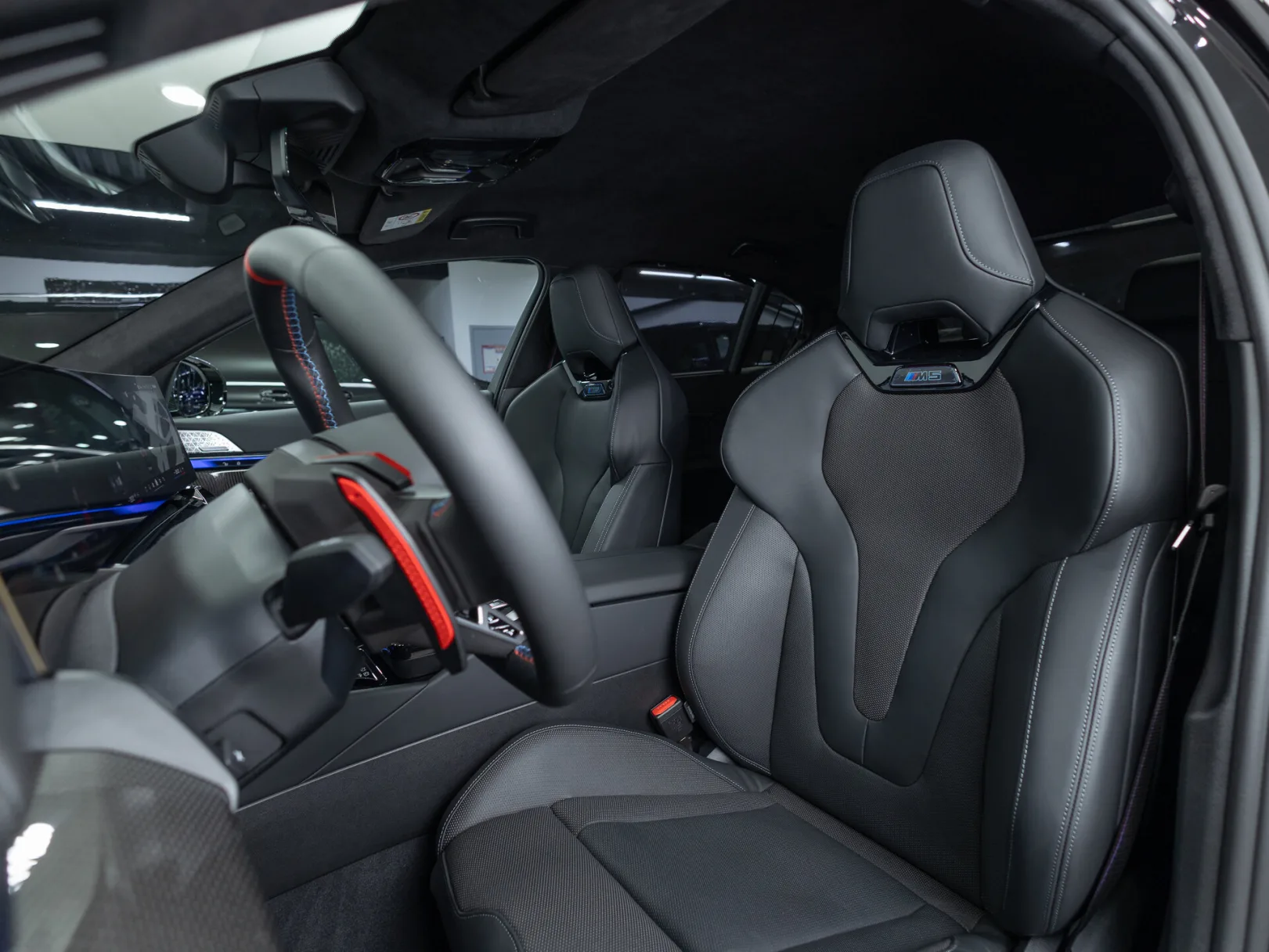BMW M5 VII (G90), 2025 — экстерьер, фото 11