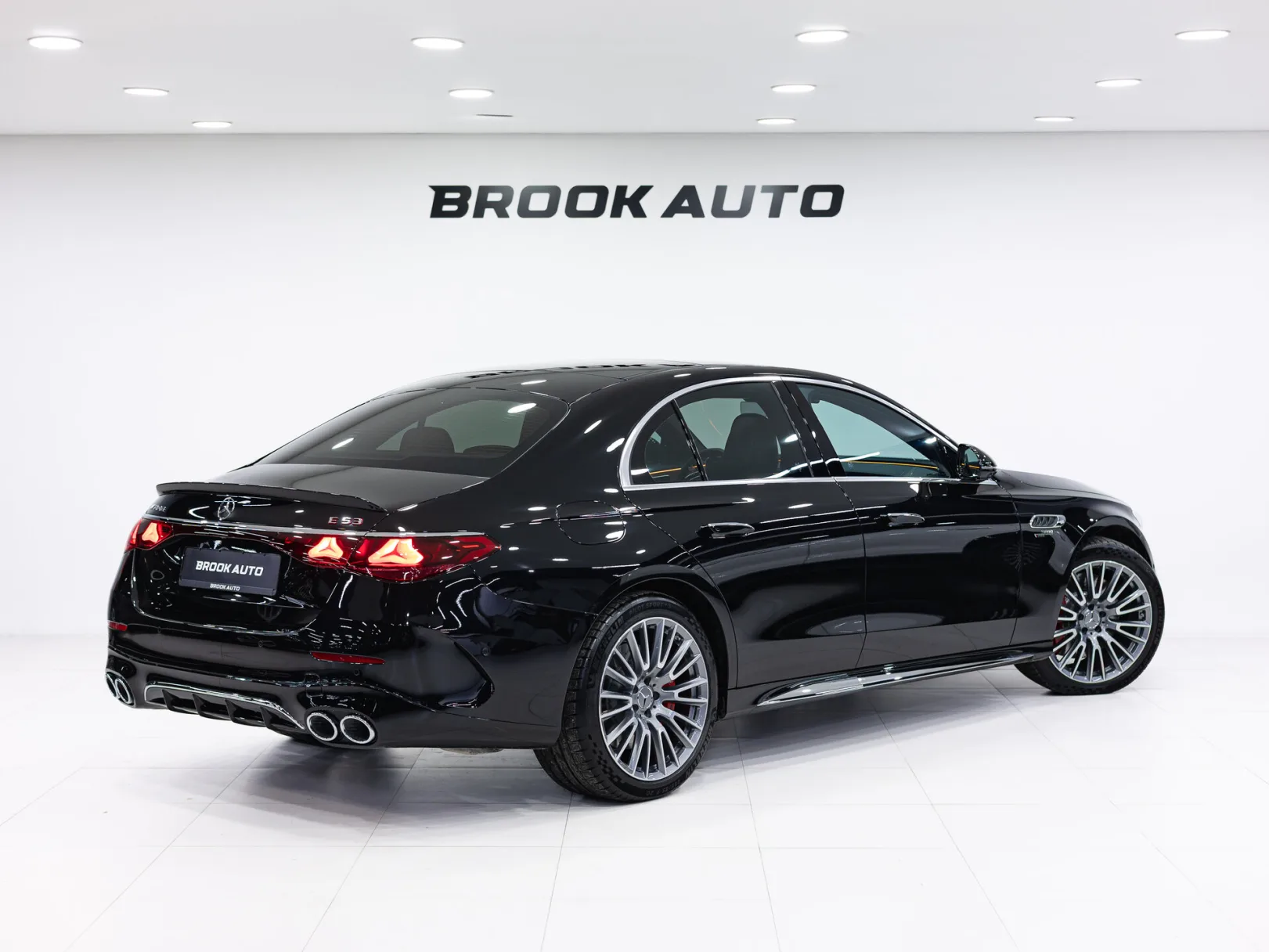 Mercedes-Benz E-Класс AMG E 53 4MATIC+ VI (W214), 2024 — экстерьер, фото 4