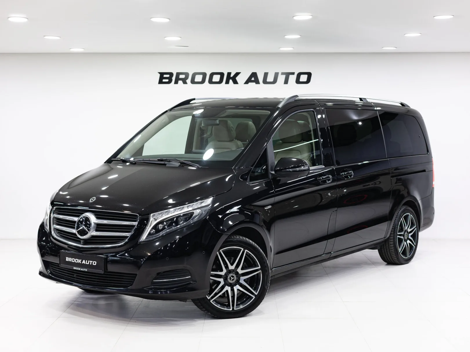 Mercedes-Benz V-Класс III (W447), 2017 — экстерьер, фото 1