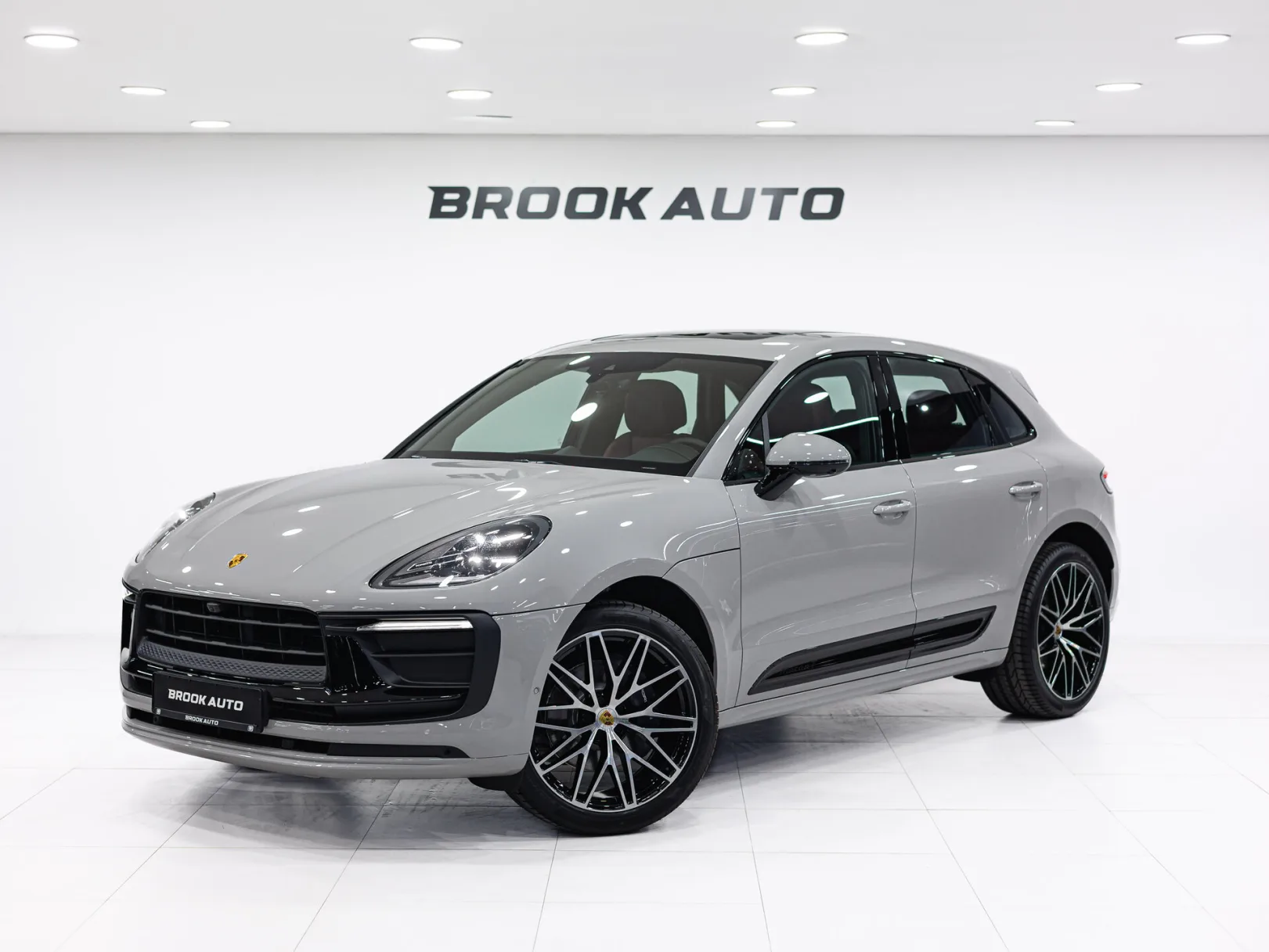 Porsche Macan T I Рестайлинг 2, 2025 — экстерьер, фото 1