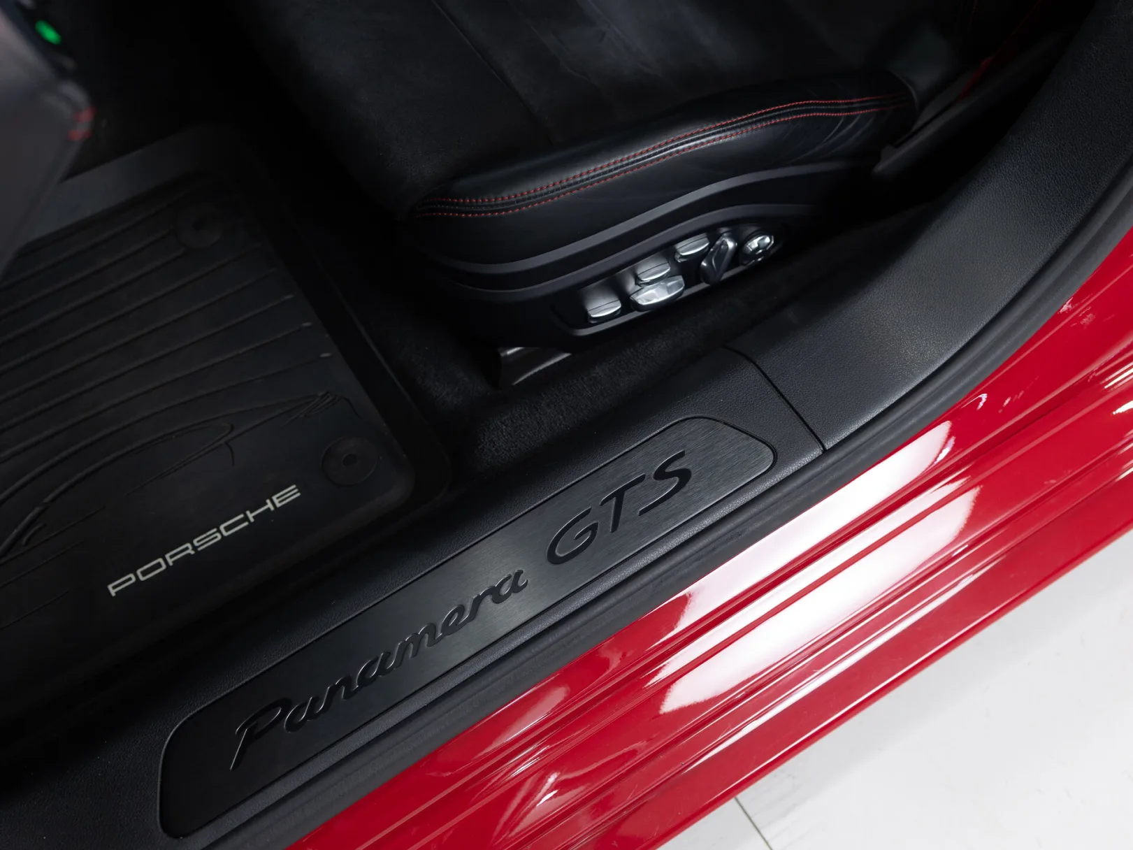 Porsche Panamera GTS II, 2019 — экстерьер, фото 11
