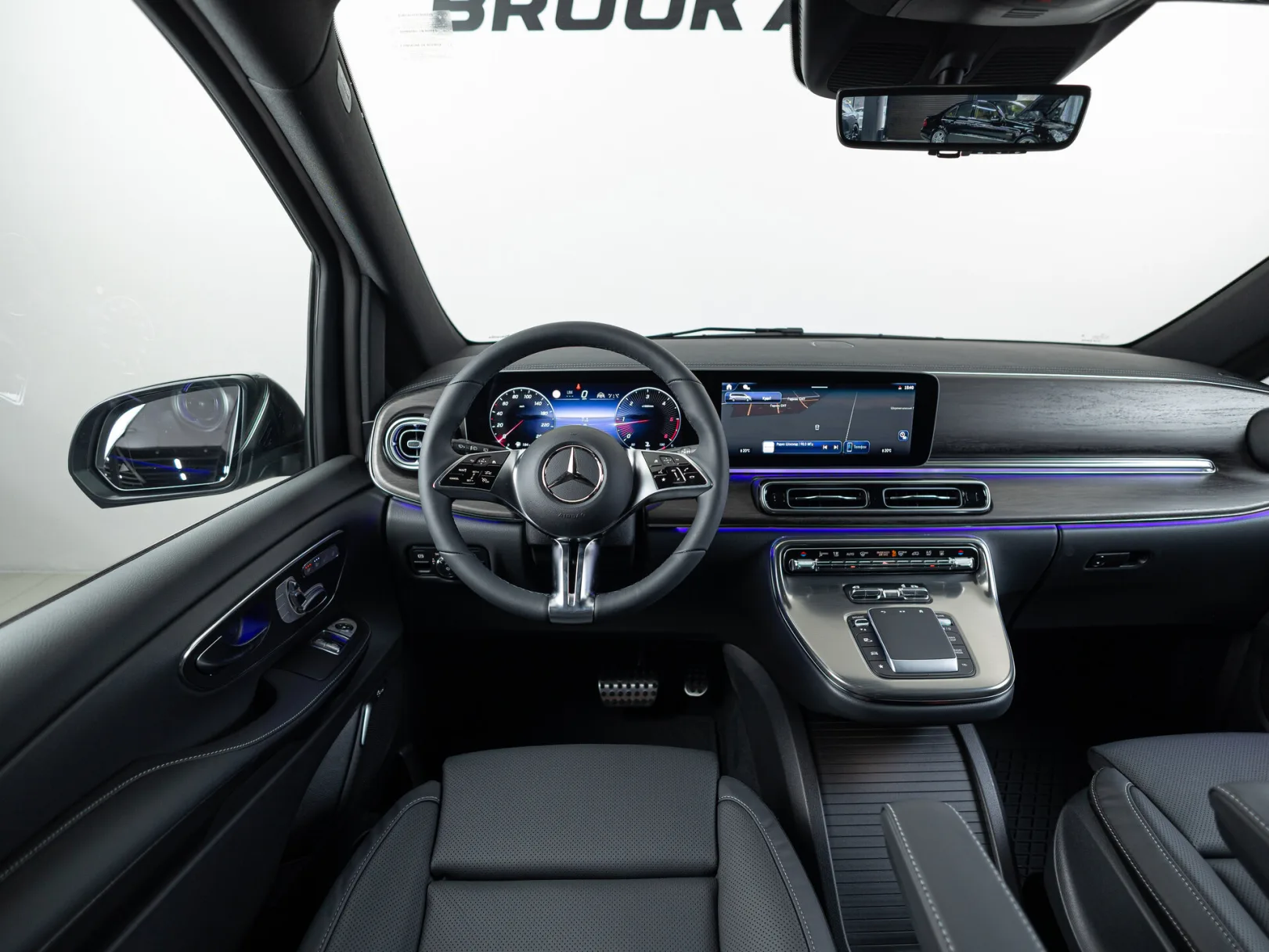 Mercedes-Benz V-Класс Exclusive III (W447) Рестайлинг 2, 2025 — экстерьер, фото 11