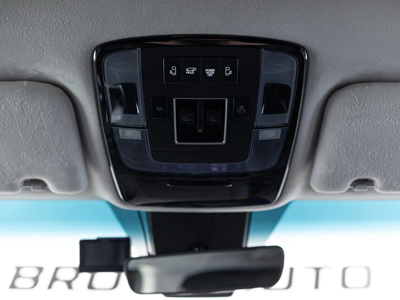 Hyundai Staria I, 2023 — экстерьер, фото 17