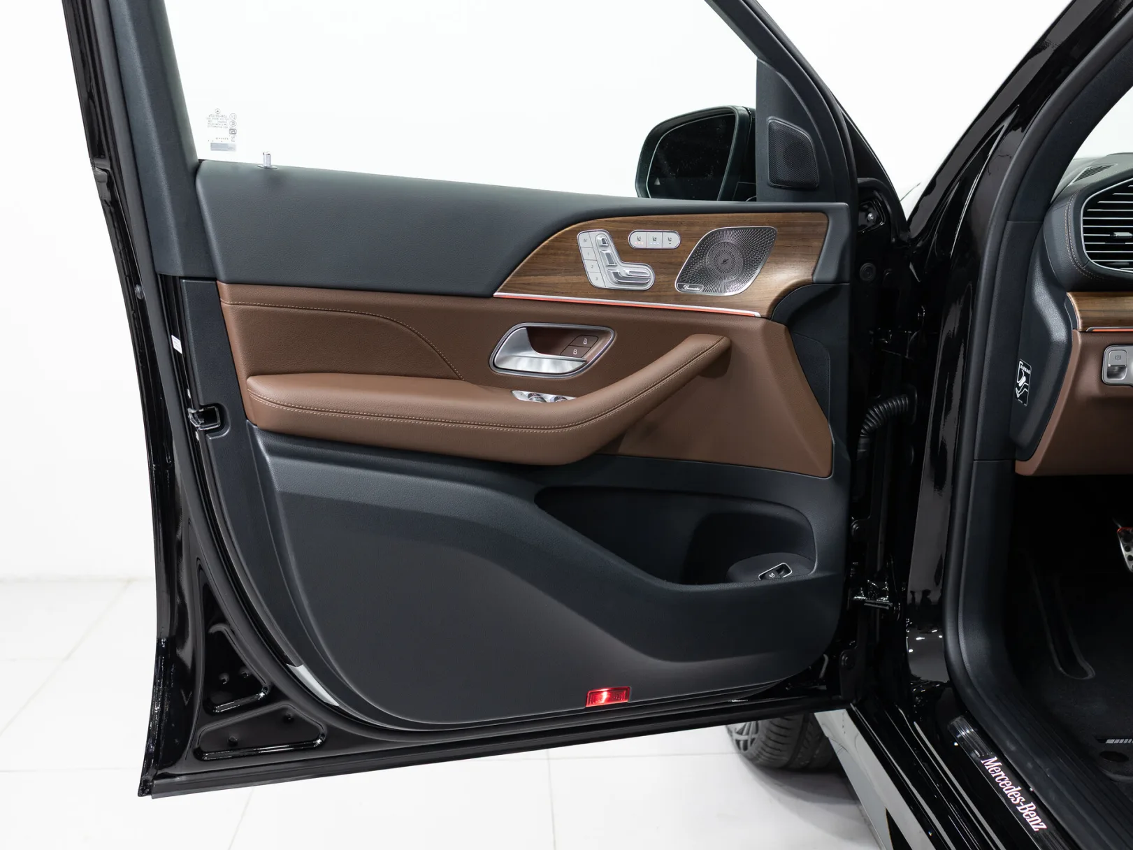 Mercedes-Benz GLS 450 4MATIC II (X167) Рестайлинг, 2025 — экстерьер, фото 8