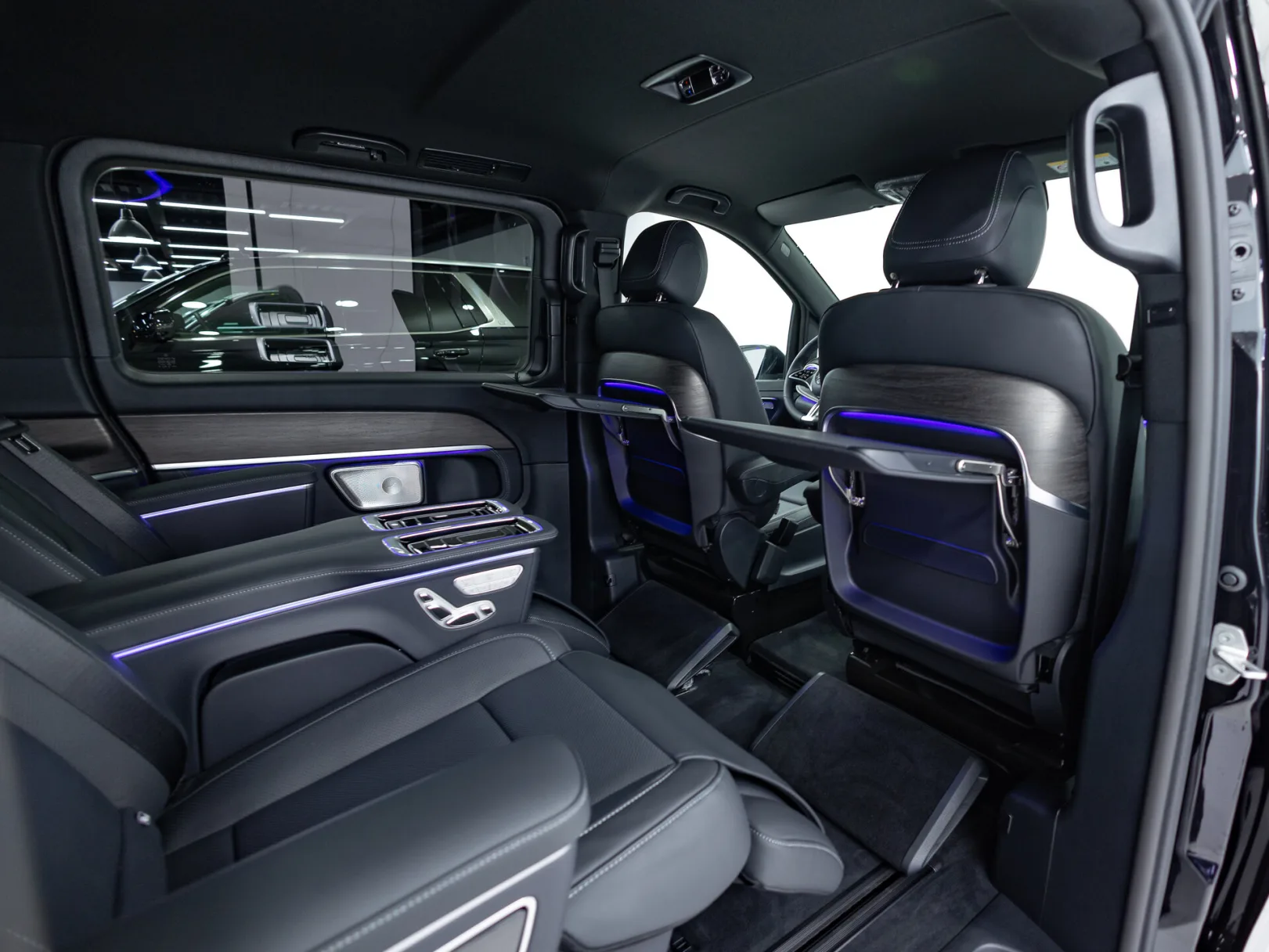 Mercedes-Benz V-Класс Exclusive III (W447) Рестайлинг 2, 2025 — экстерьер, фото 25