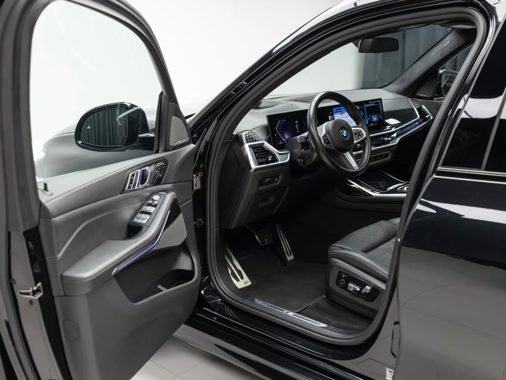 BMW X7 xDrive40i M Sport I (G07) Рестайлинг, 2022 — экстерьер, фото 7