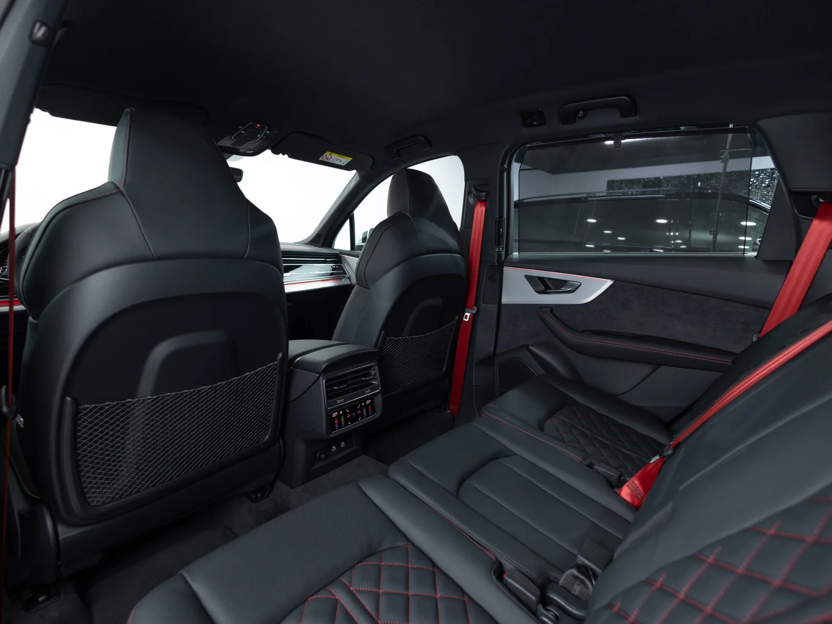 Audi Q7 55 TFSI quattro tiptronic II (4M) Рестайлинг 2, 2024 — экстерьер, фото 26